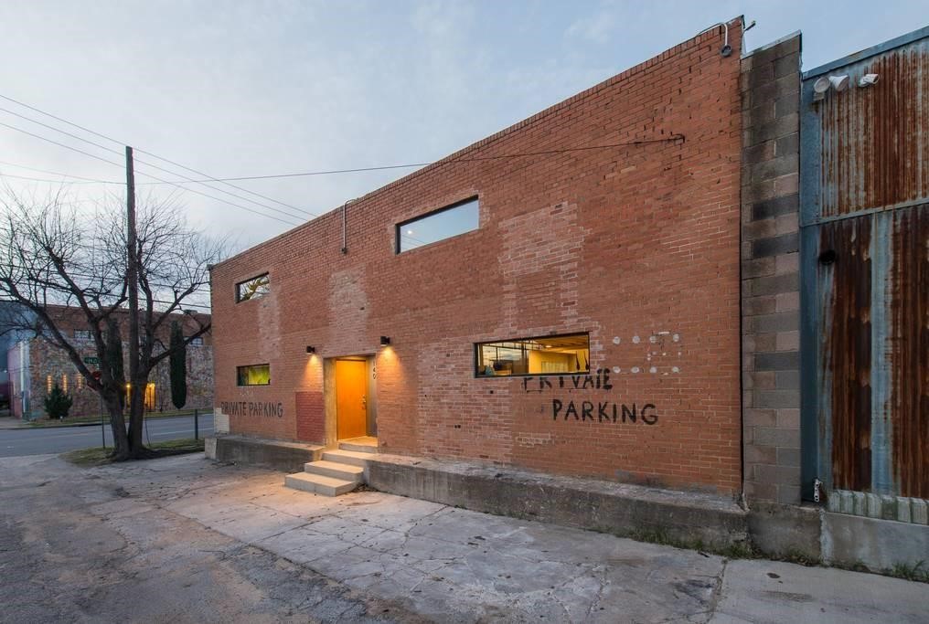 3100 Commerce Street Dallas TX 75226