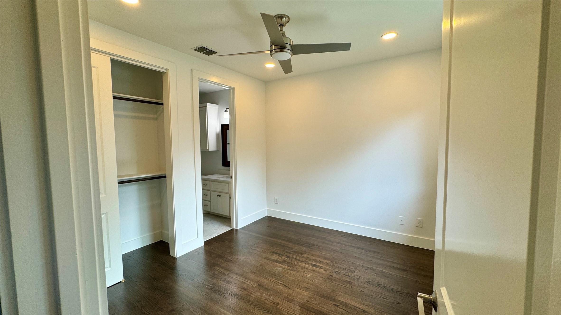 3018 Zenia Drive Dallas TX 75204