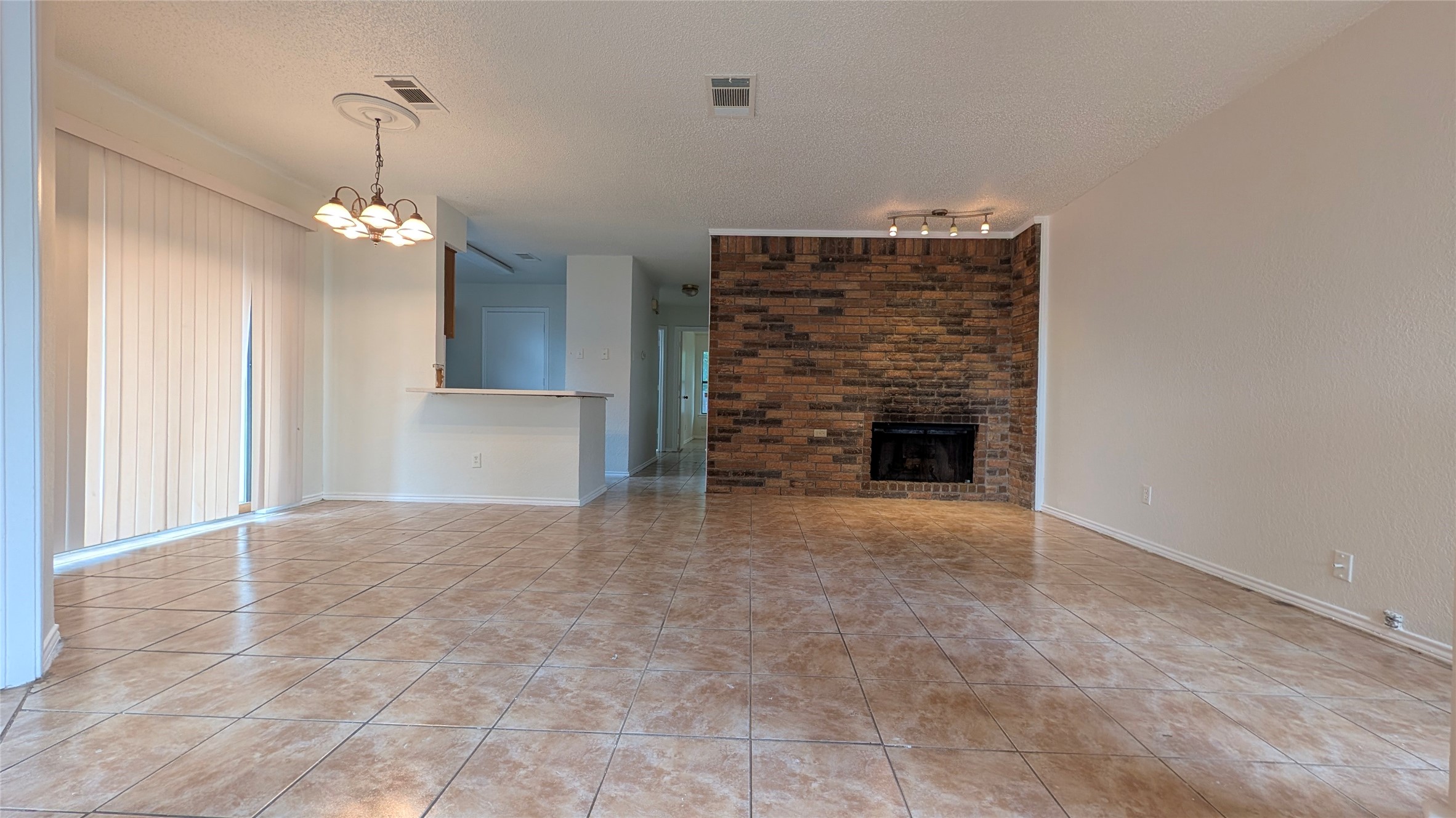 6641 S Creek Drive Fort Worth TX 76133