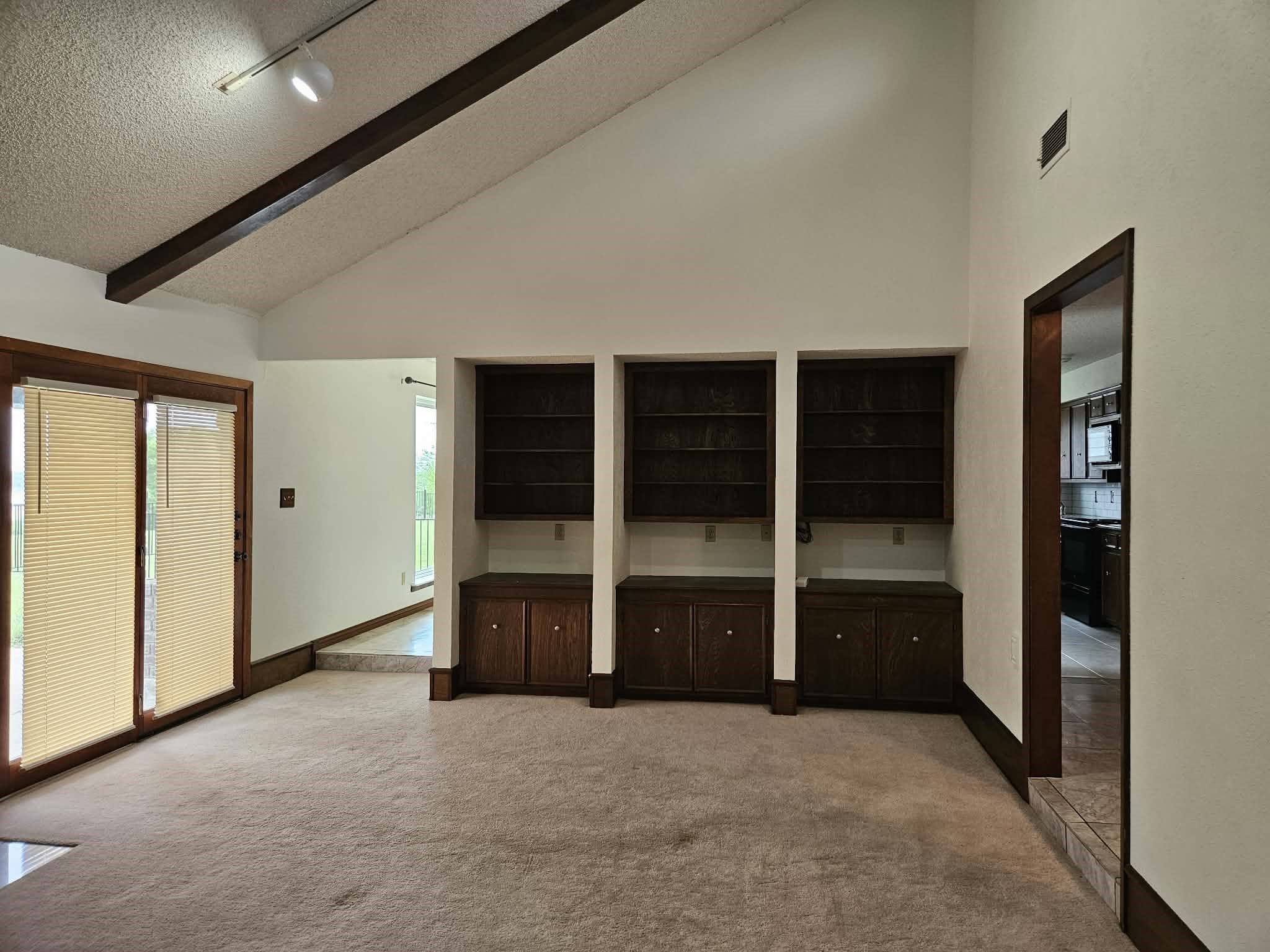 3921 Whiterock Trail Garland TX 75043