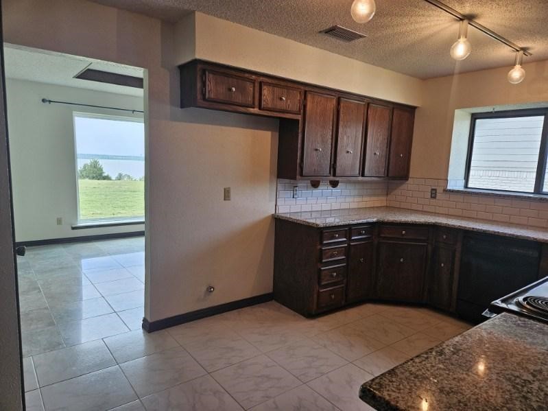 3921 Whiterock Trail Garland TX 75043