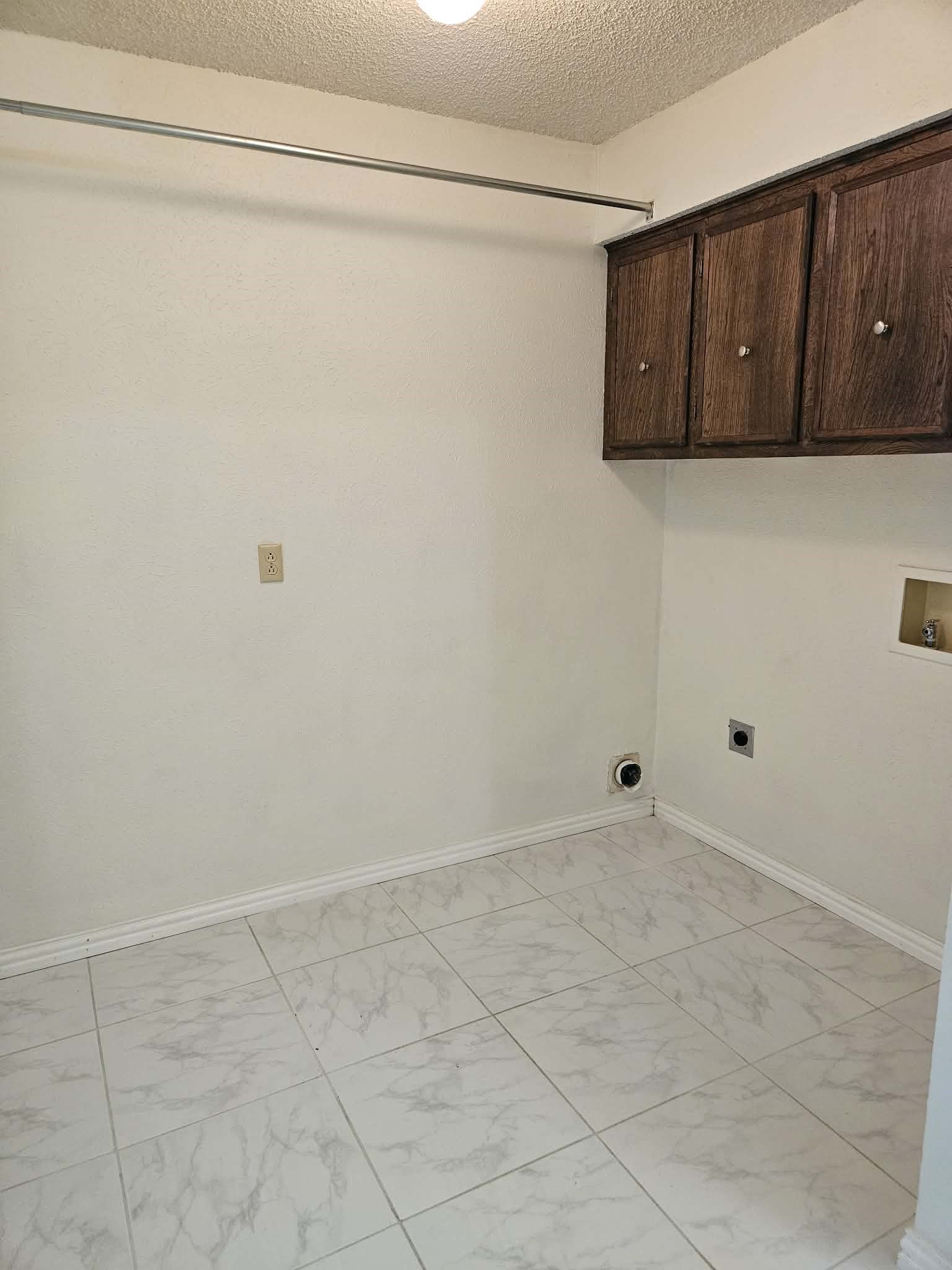 3921 Whiterock Trail Garland TX 75043