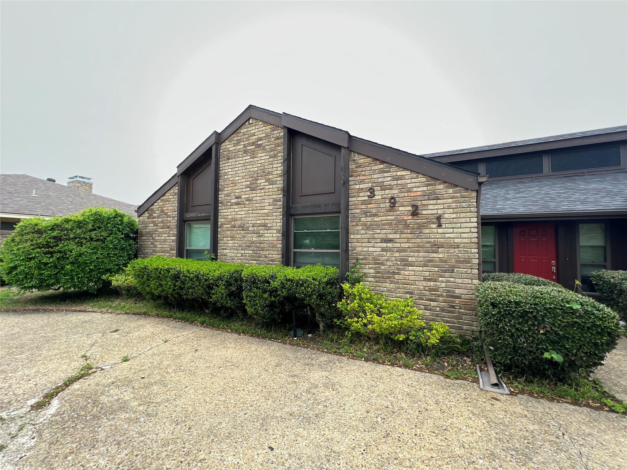 3921 Whiterock Trail Garland TX 75043