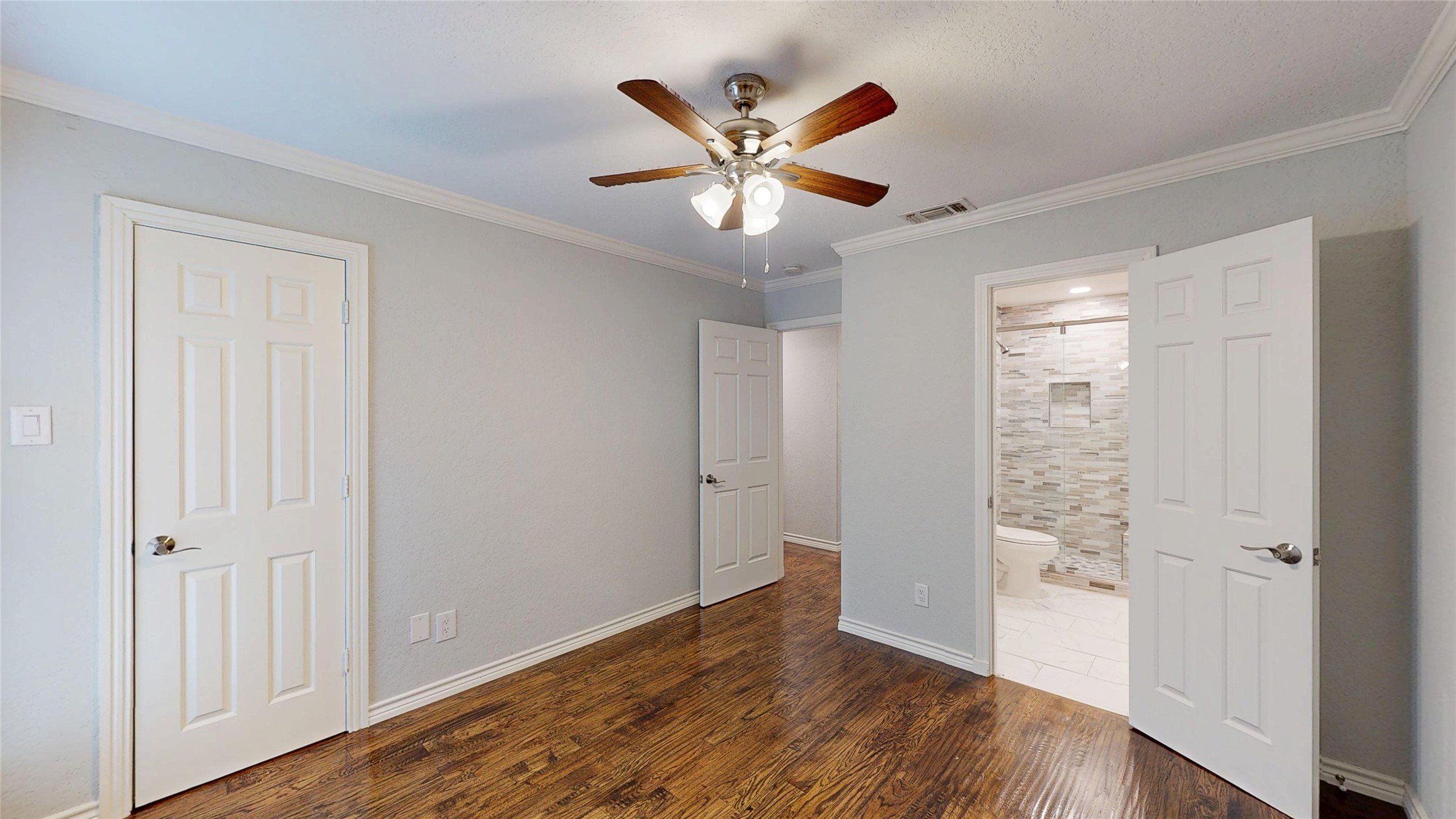 3713 Teal Lane Bedford TX 76021