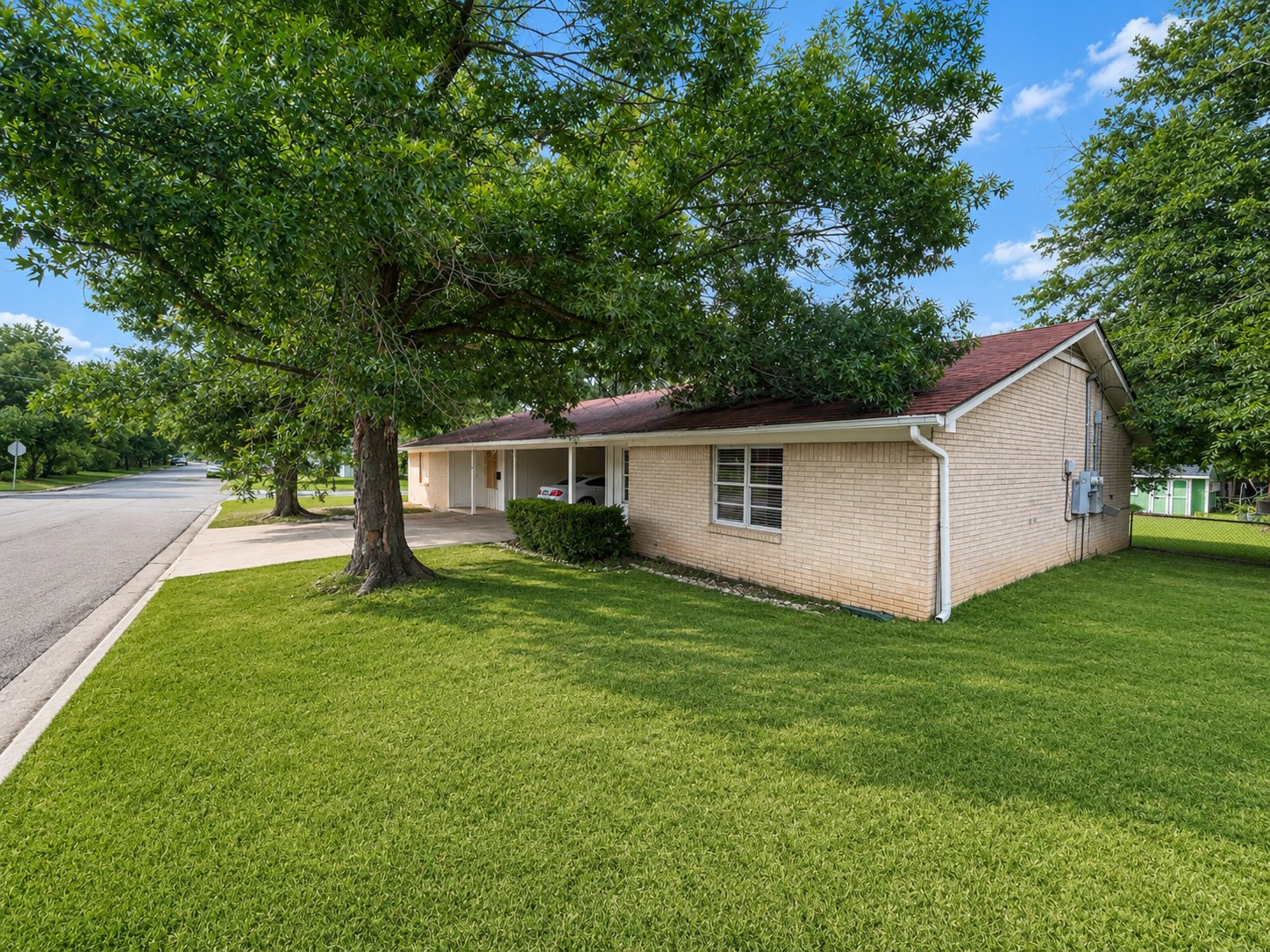1615 N Alexander Street Sherman TX 75092