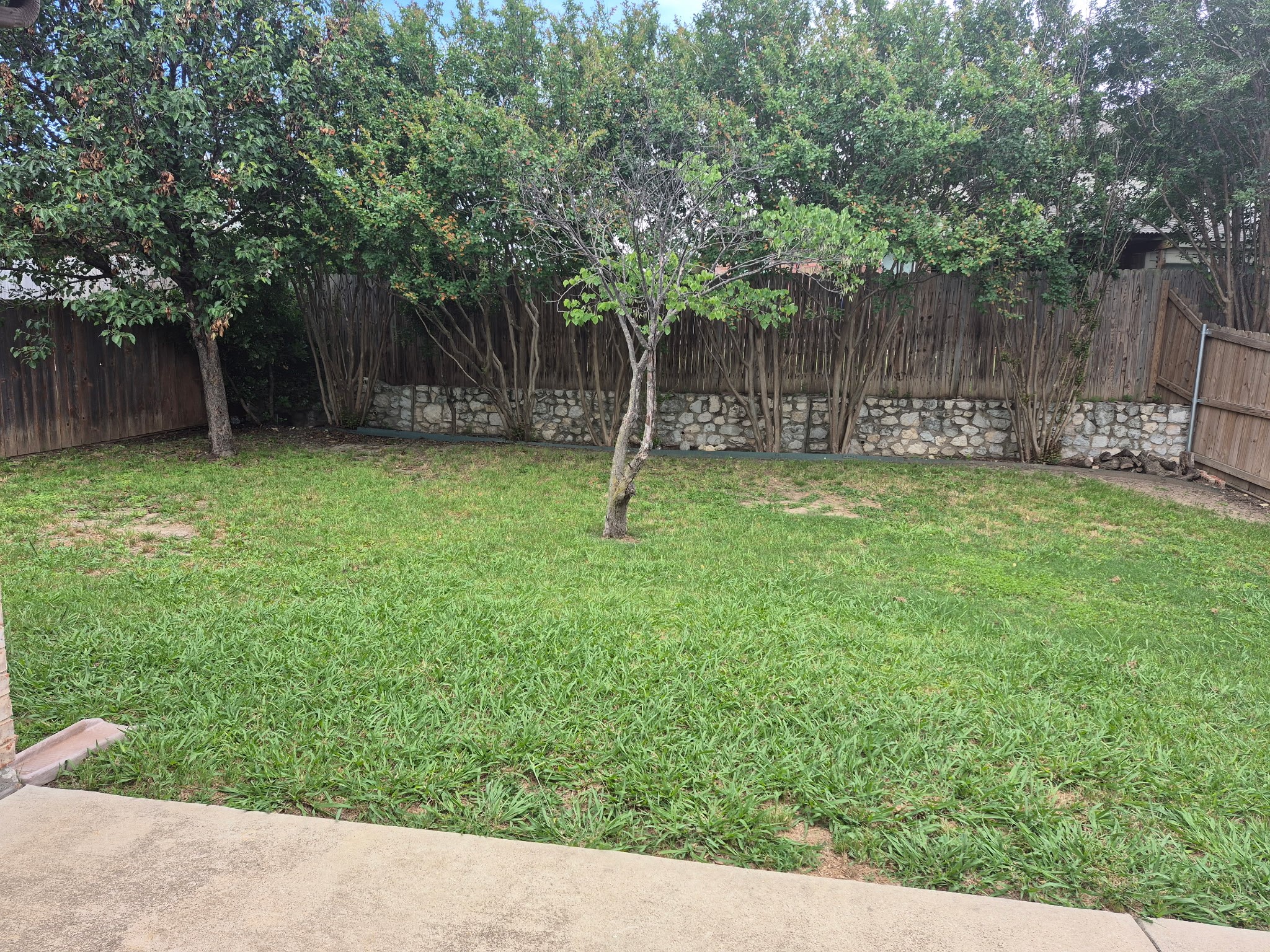 7205 Hogan Drive Benbrook TX 76126