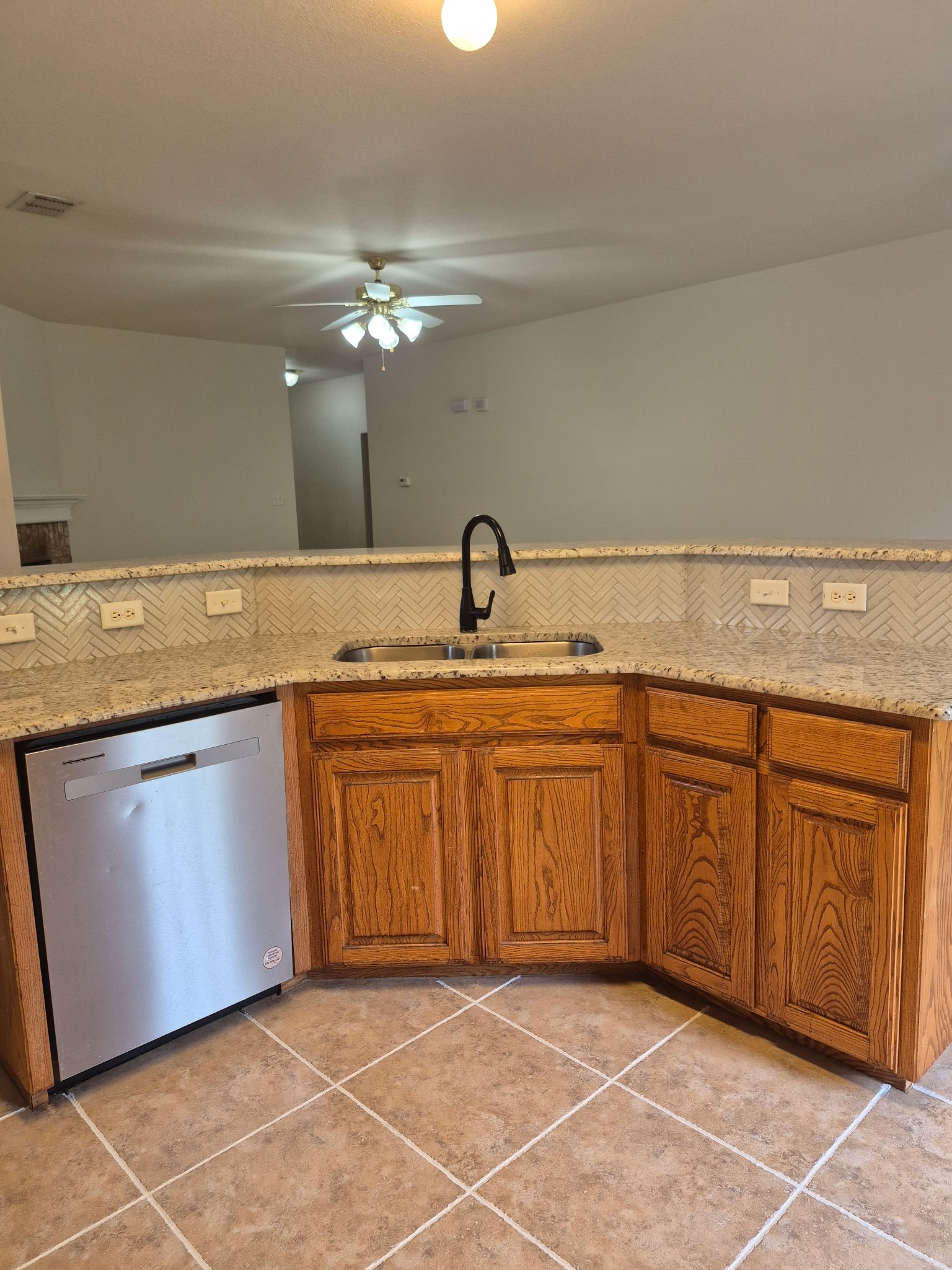 7205 Hogan Drive Benbrook TX 76126