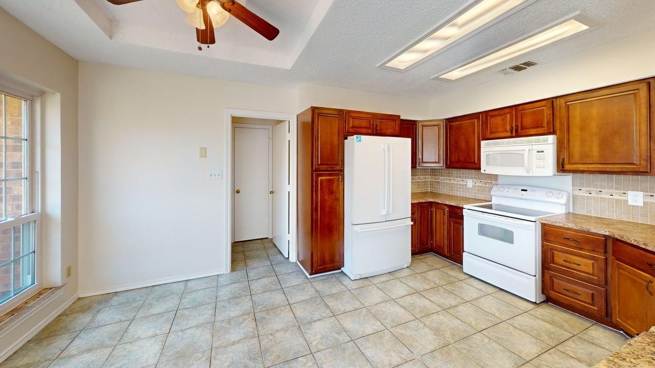 1414 Bogard Lane Lewisville TX 75077