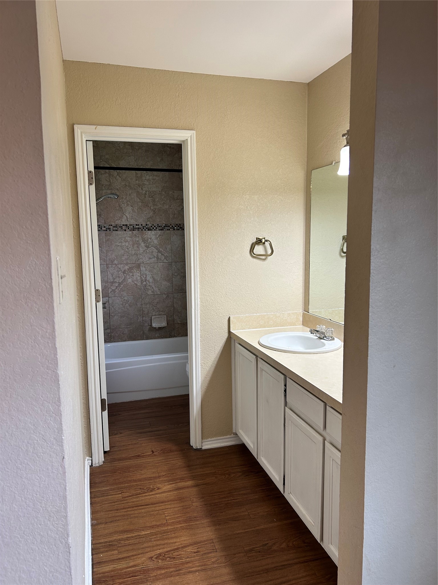 6532 Central Avenue North Richland Hills TX 76182