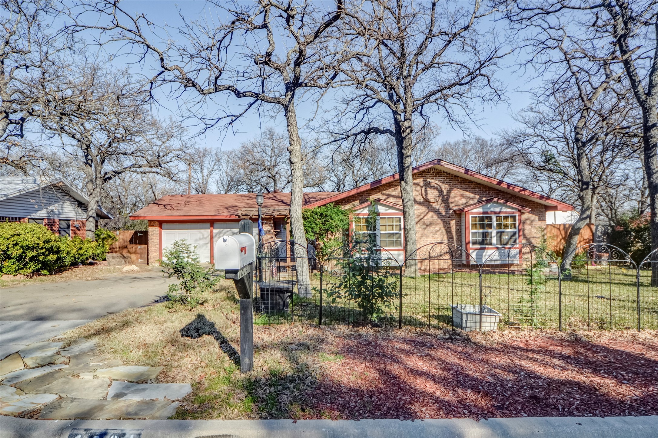 1204 King Drive Bedford TX 76022