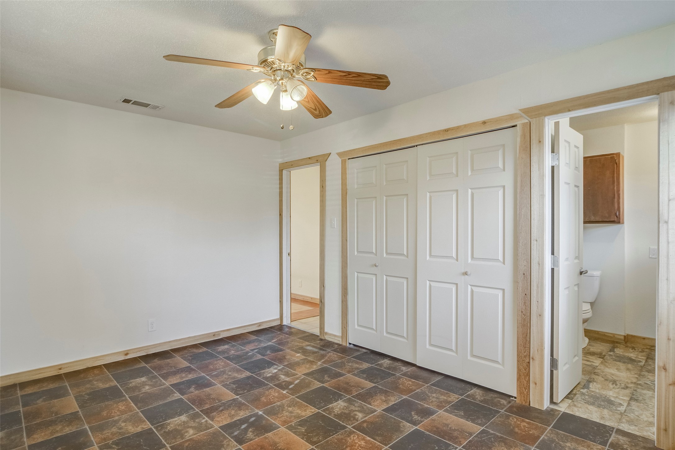 1204 King Drive Bedford TX 76022
