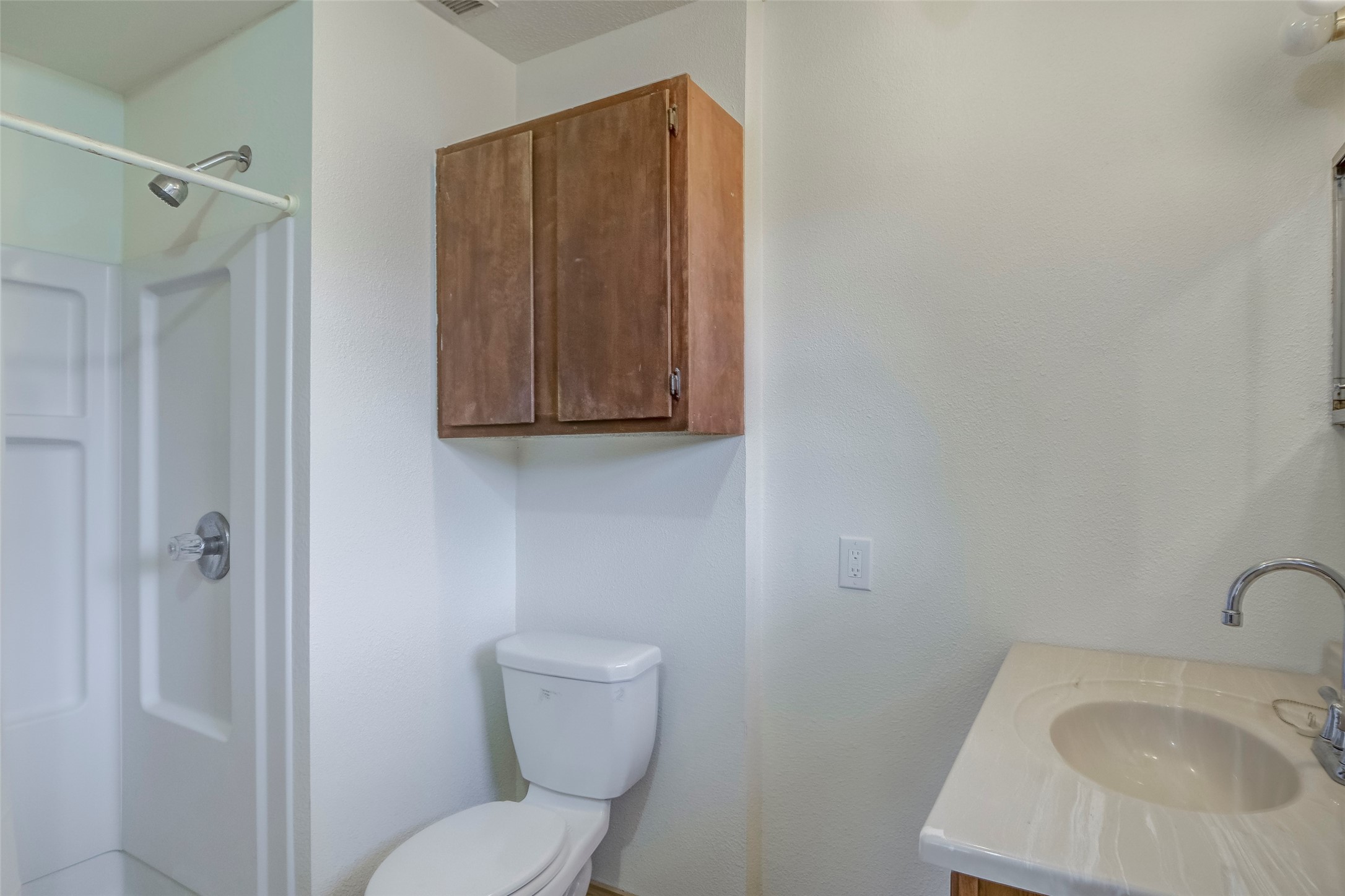 1204 King Drive Bedford TX 76022