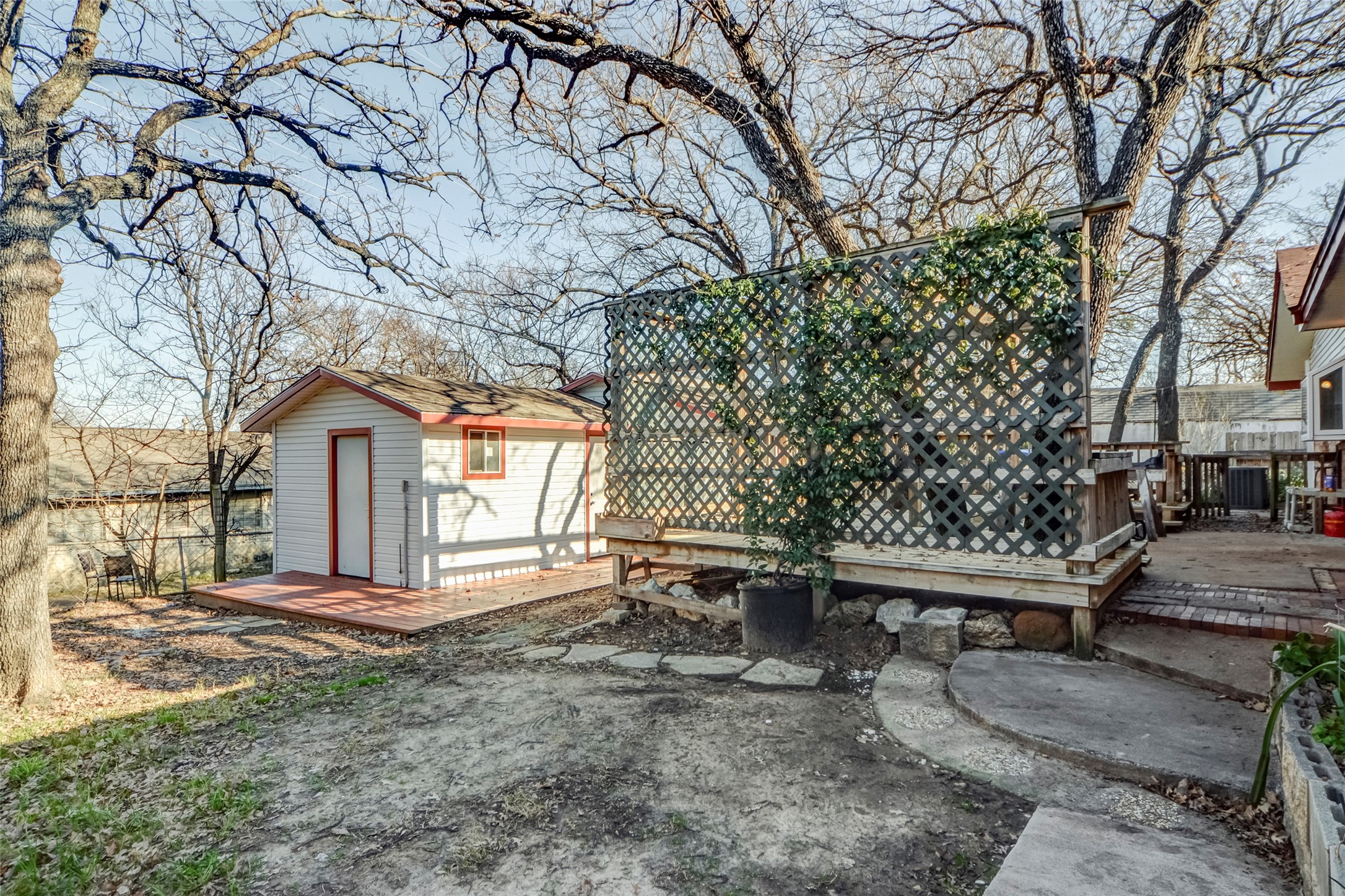 1204 King Drive Bedford TX 76022