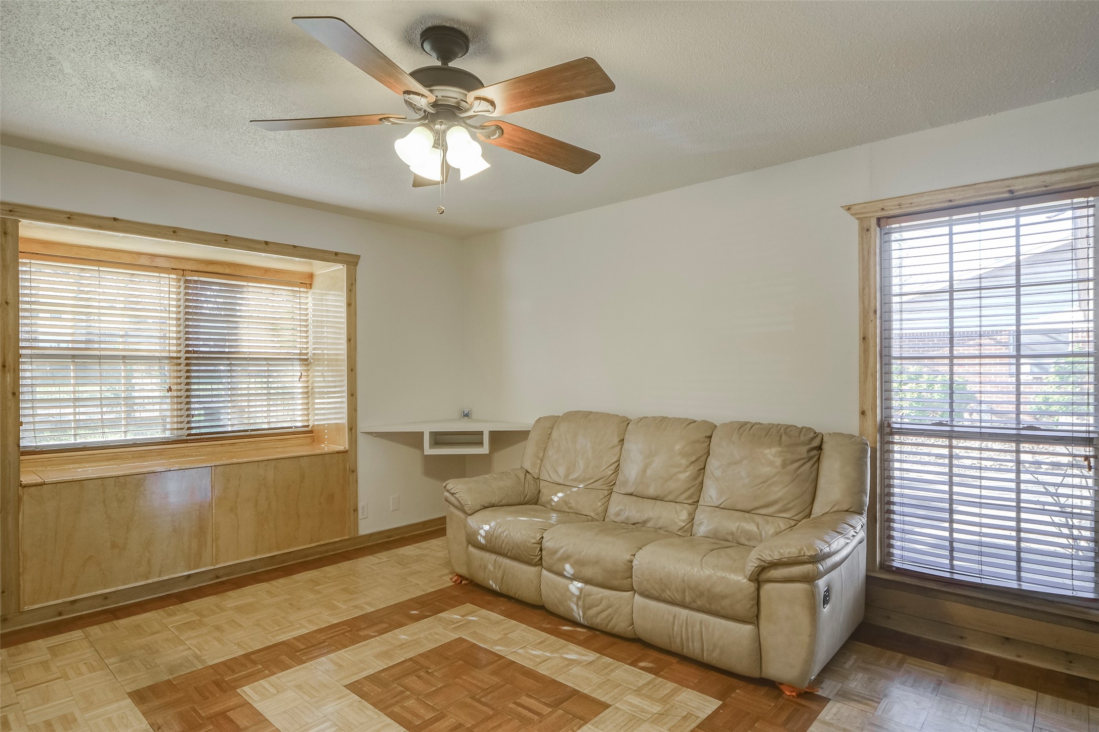 1204 King Drive Bedford TX 76022