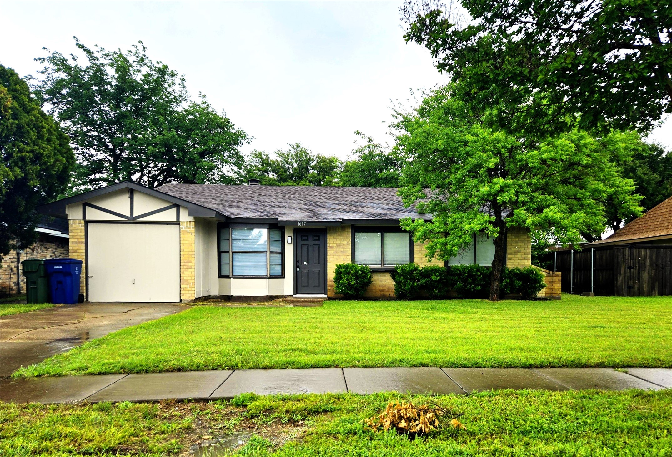 1617 Meridian Way Garland TX 75040