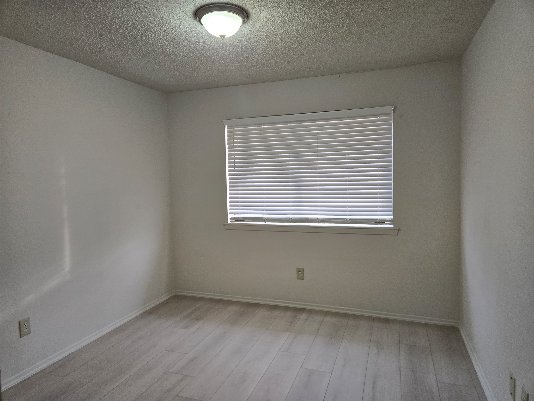 1617 Meridian Way Garland TX 75040