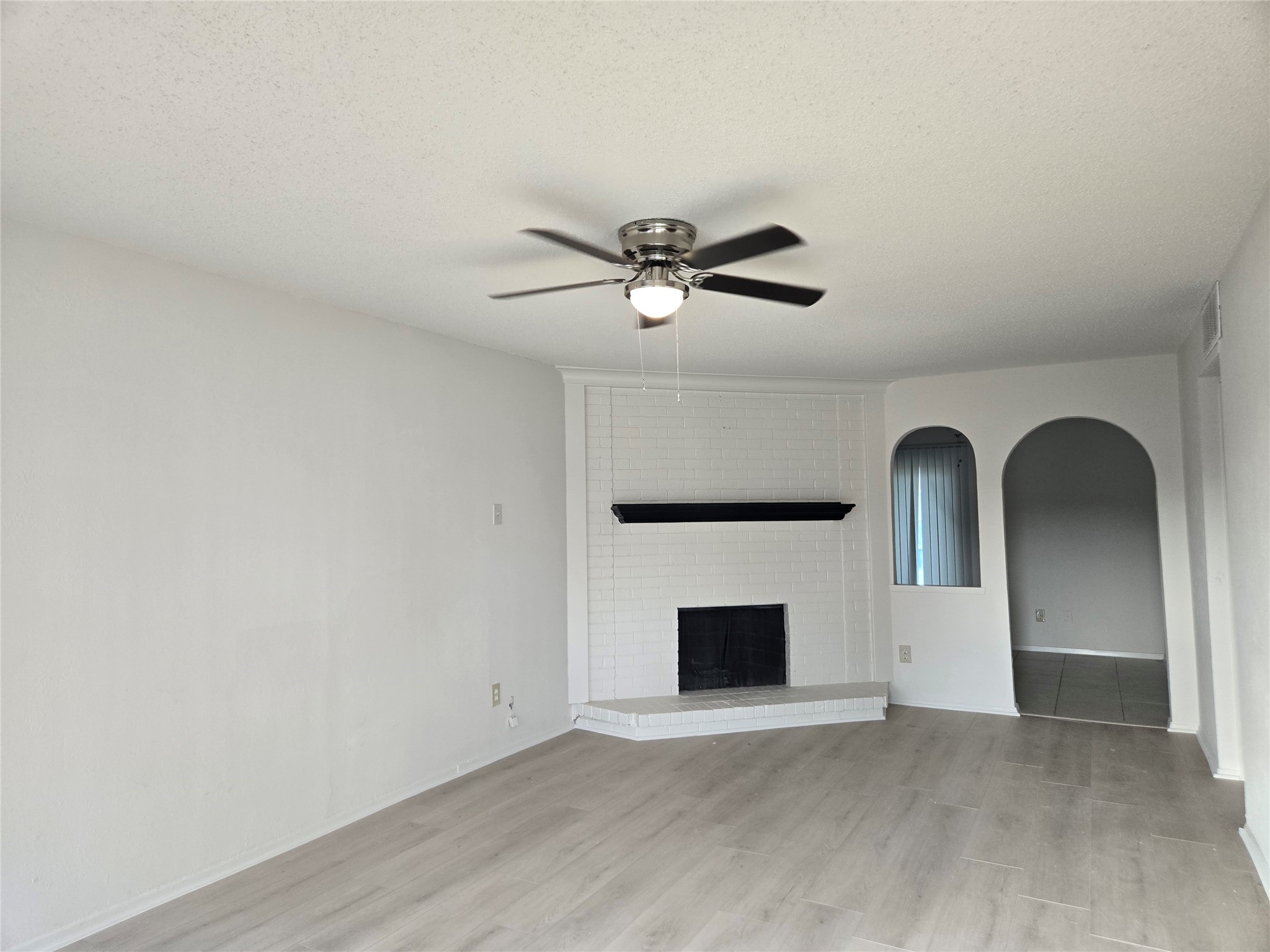 1617 Meridian Way Garland TX 75040