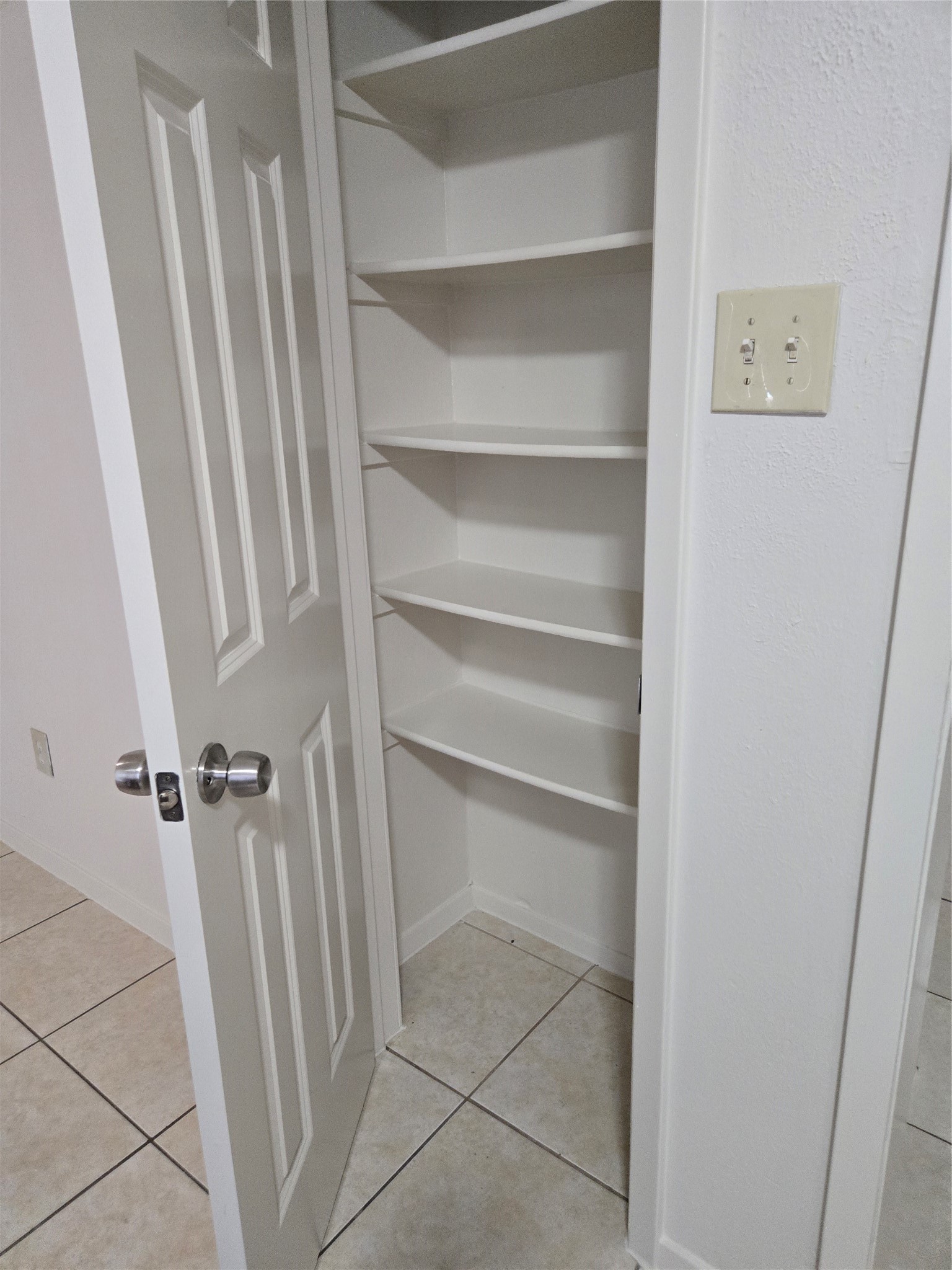 1617 Meridian Way Garland TX 75040