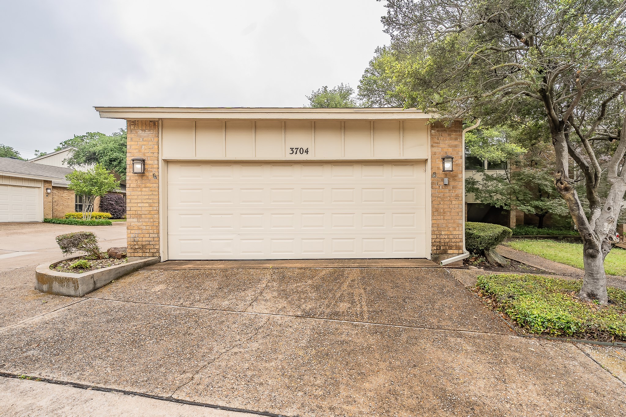 3704 Hulen Park Drive Fort Worth TX 76109