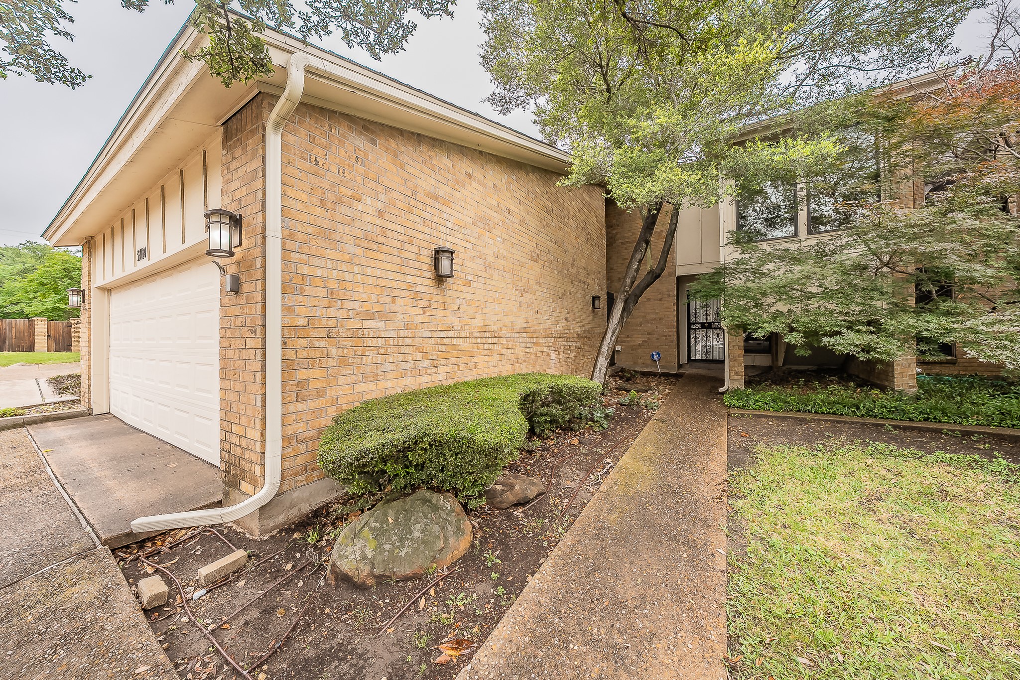 3704 Hulen Park Drive Fort Worth TX 76109