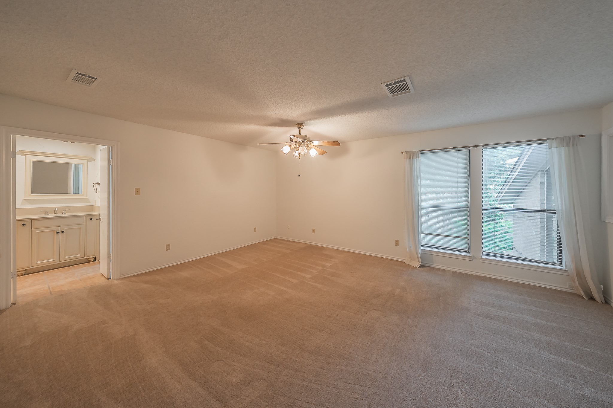 3704 Hulen Park Drive Fort Worth TX 76109