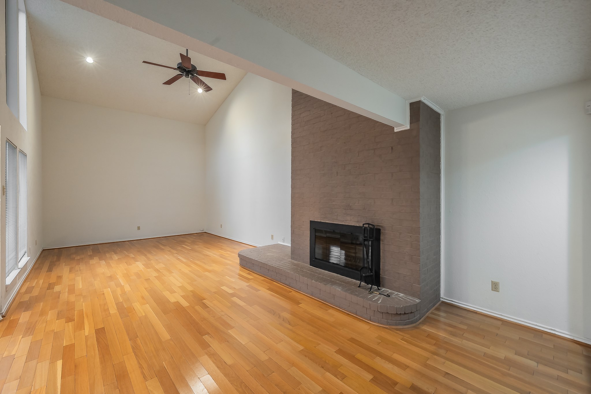 3704 Hulen Park Drive Fort Worth TX 76109