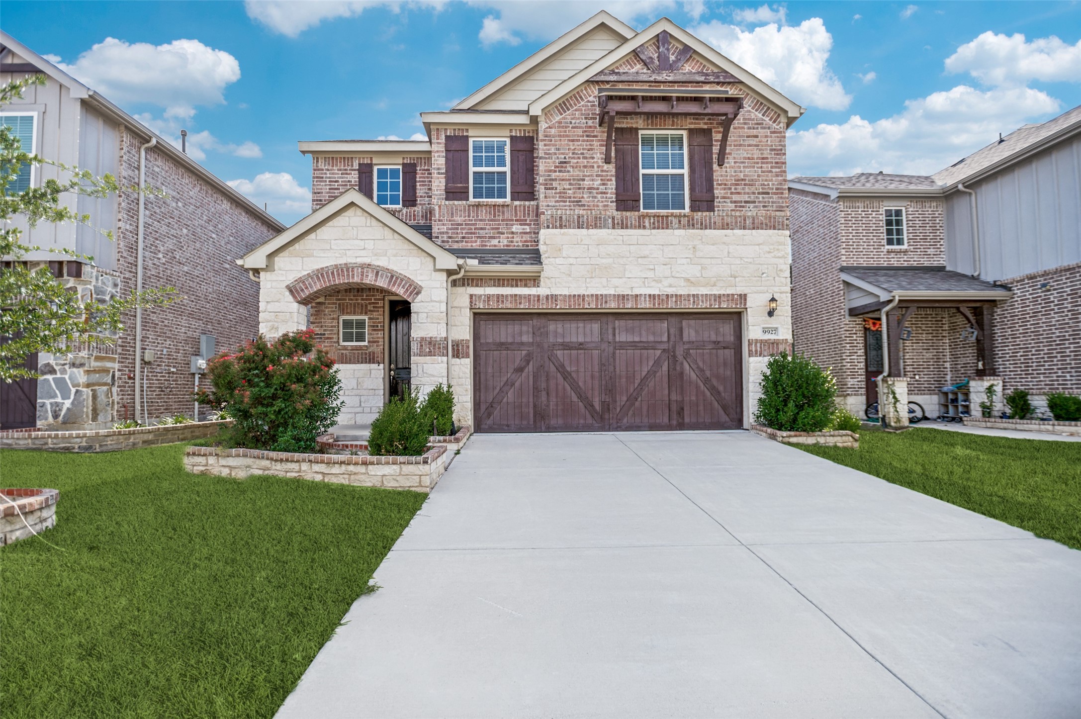 9927 Bates Street Irving TX 75063
