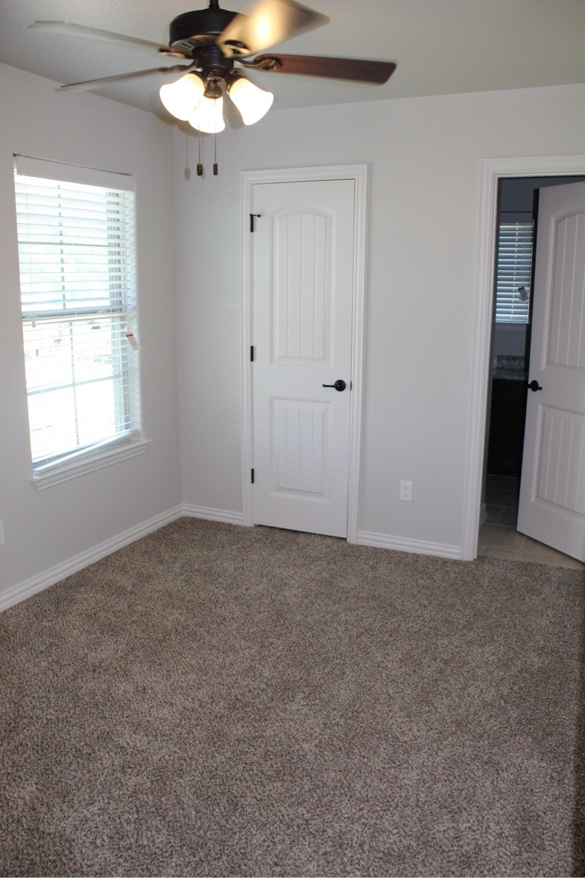 208 W Lake Avenue Sherman TX 75090