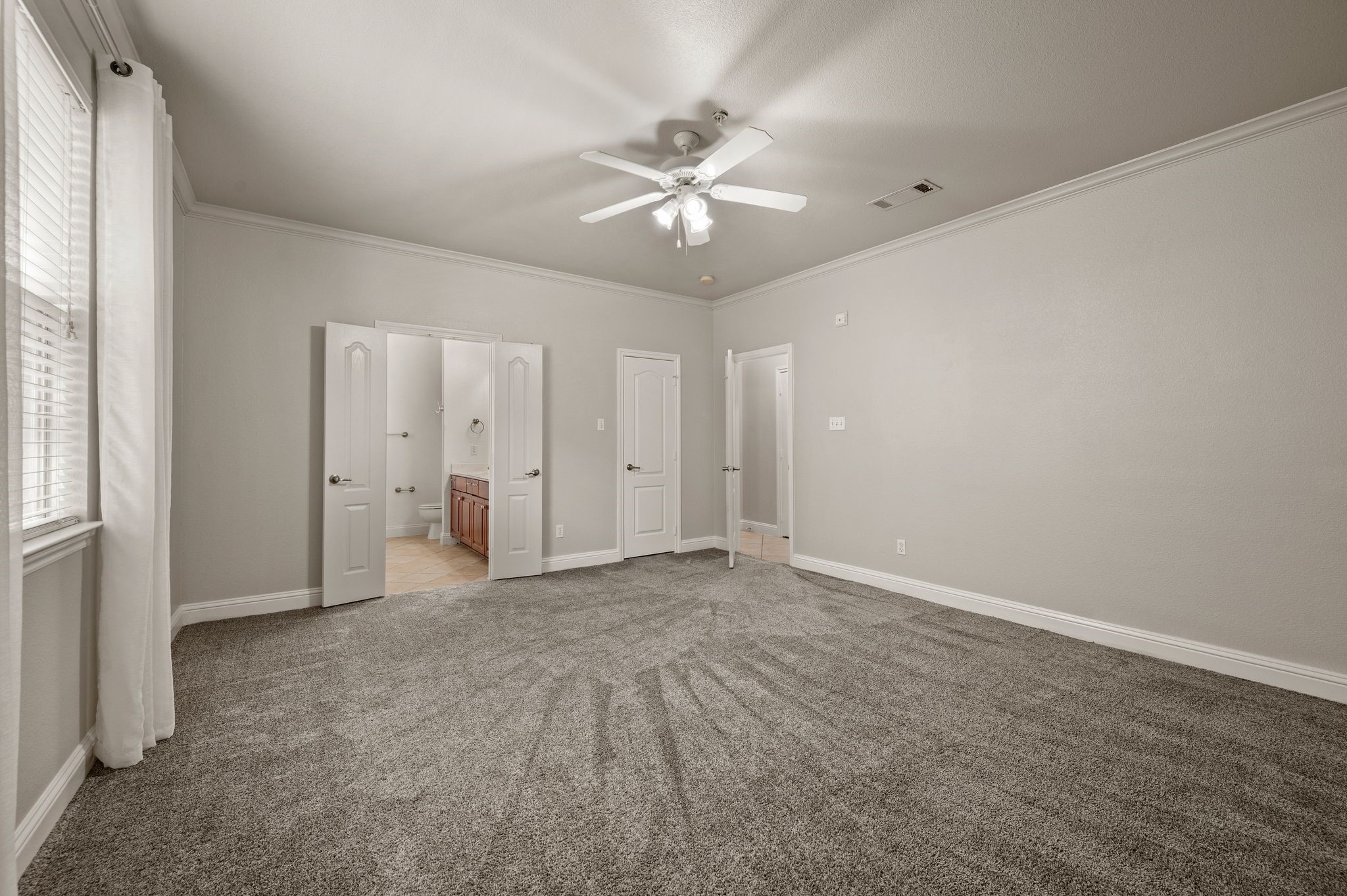 609 Rosemead Drive Euless TX 76039