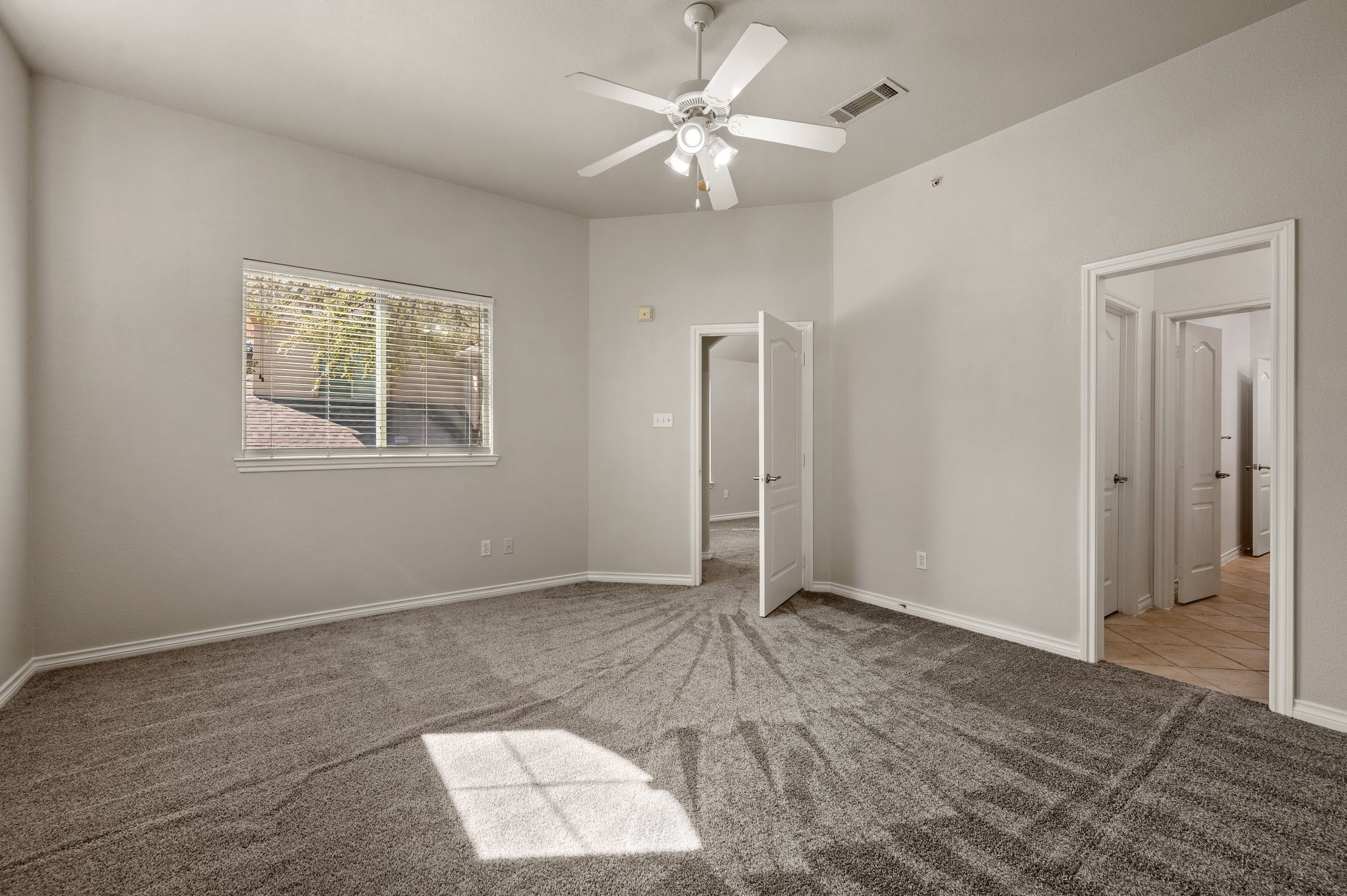 609 Rosemead Drive Euless TX 76039