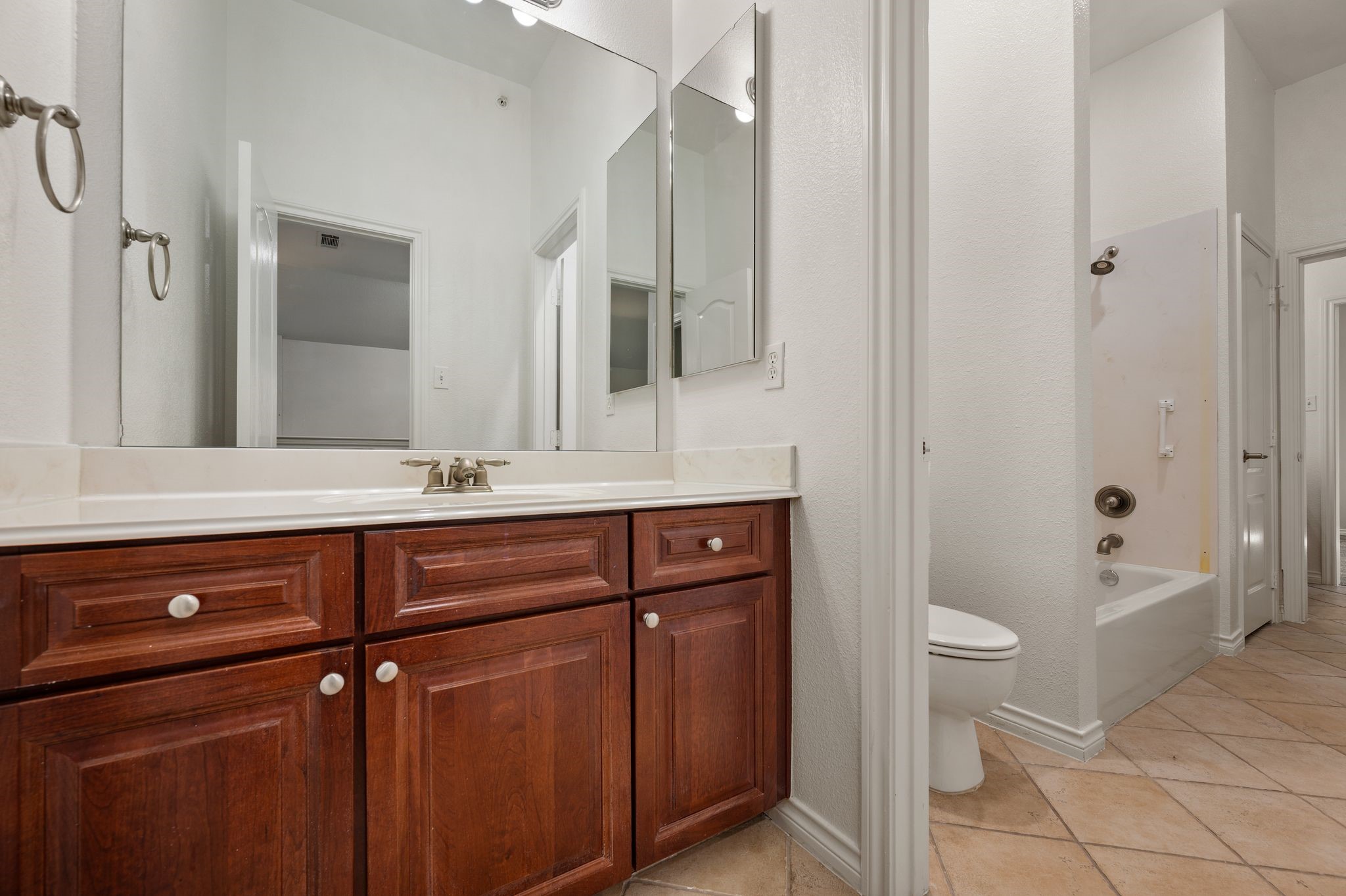 609 Rosemead Drive Euless TX 76039