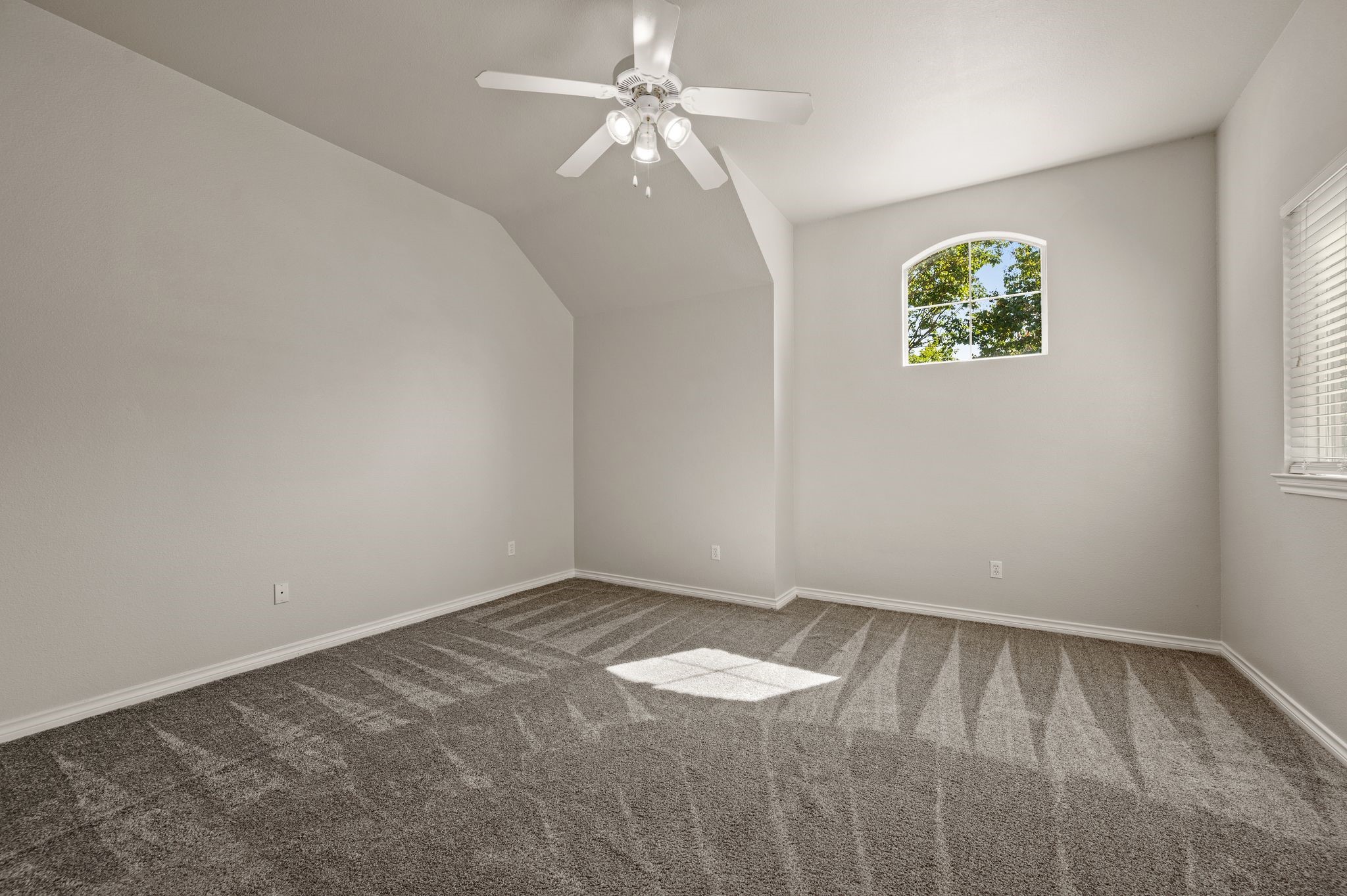 609 Rosemead Drive Euless TX 76039