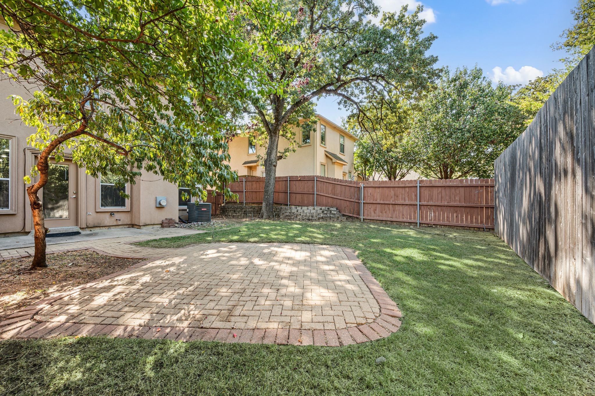 609 Rosemead Drive Euless TX 76039