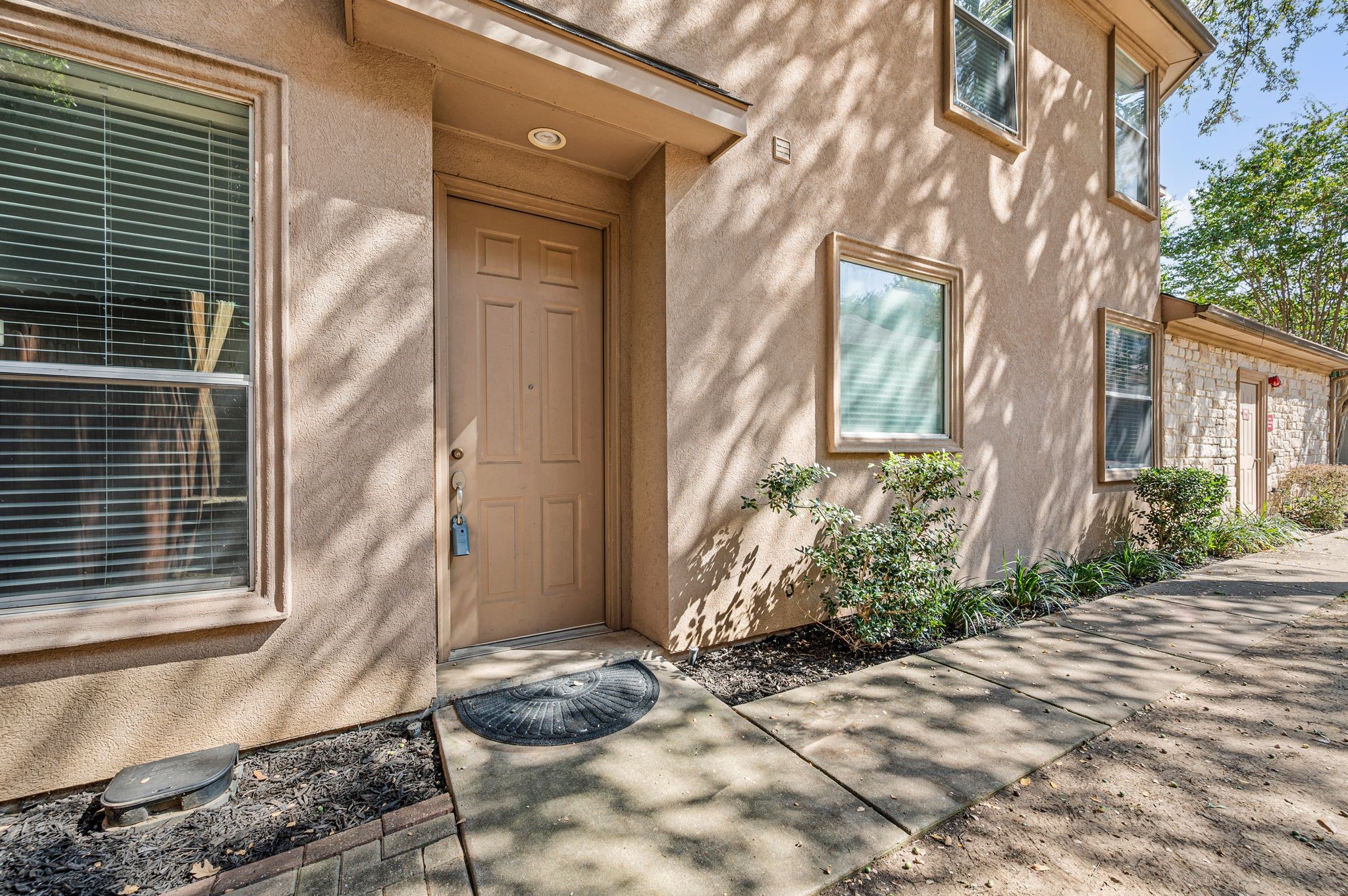 609 Rosemead Drive Euless TX 76039