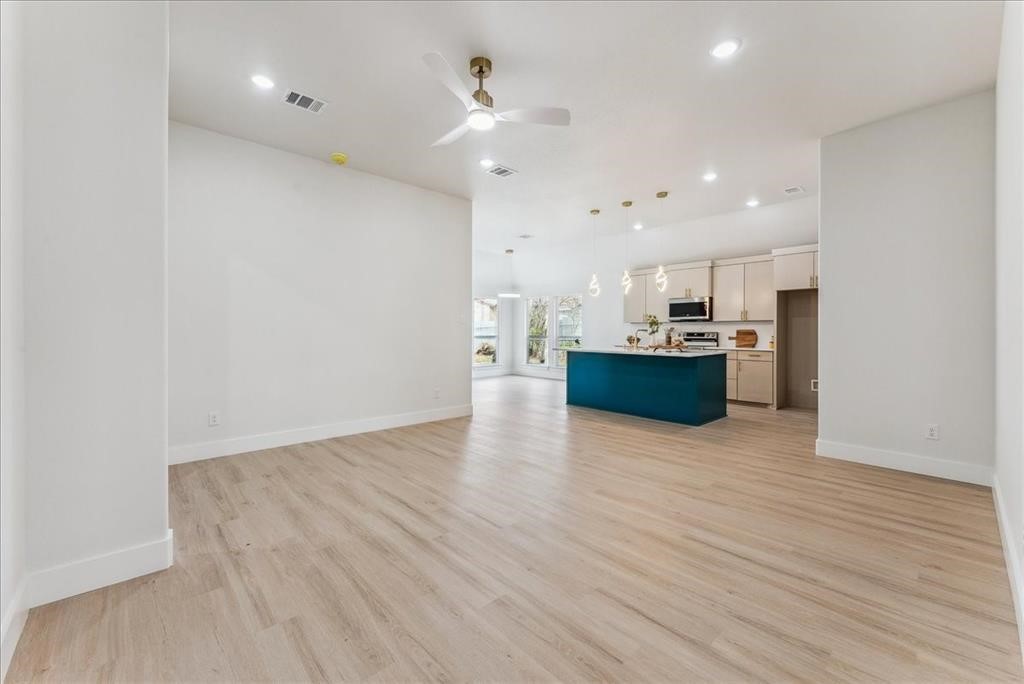 225 West Place White Settlement TX 76108