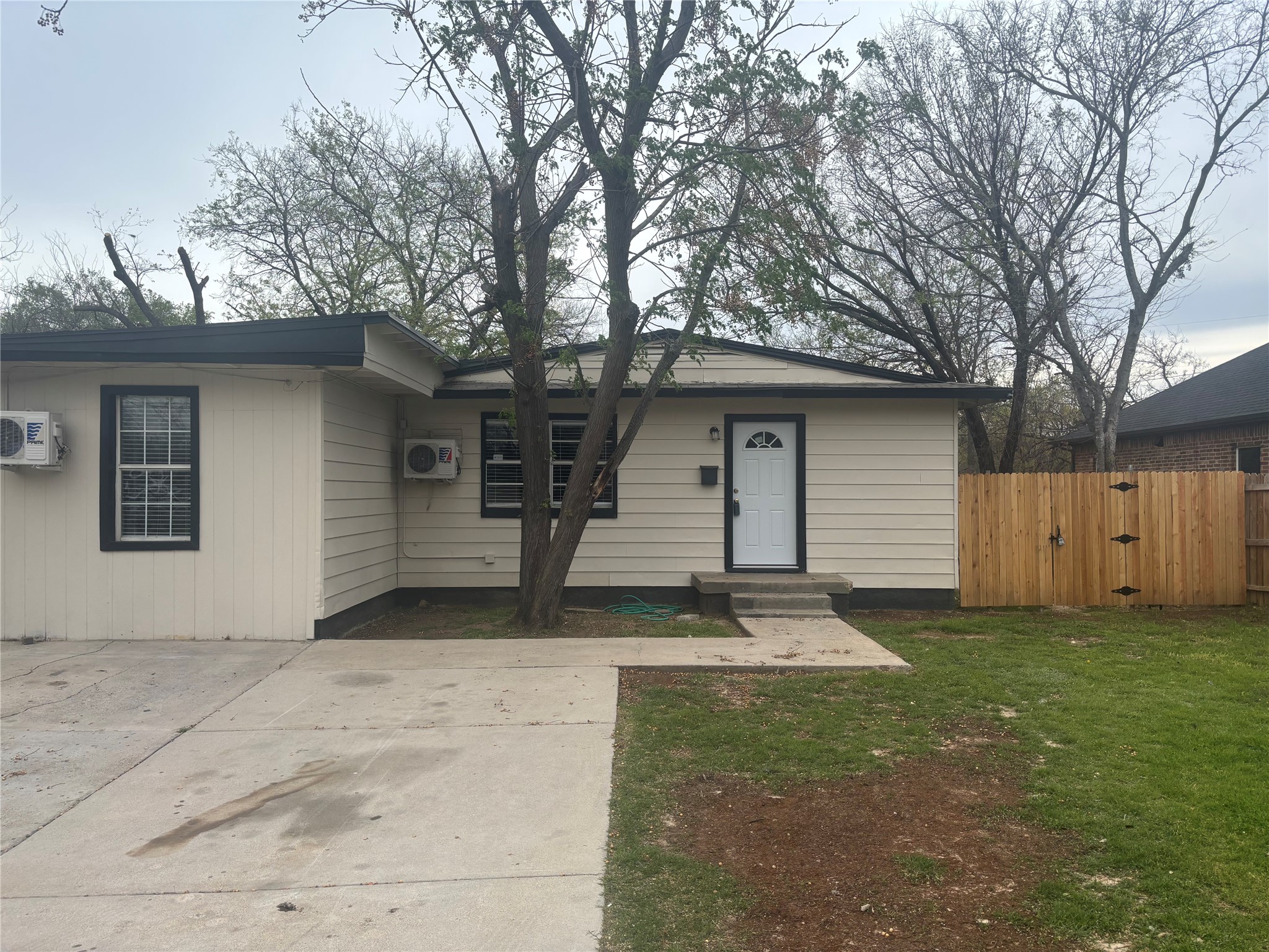 2705 Belzise Terrace Fort Worth TX 76104