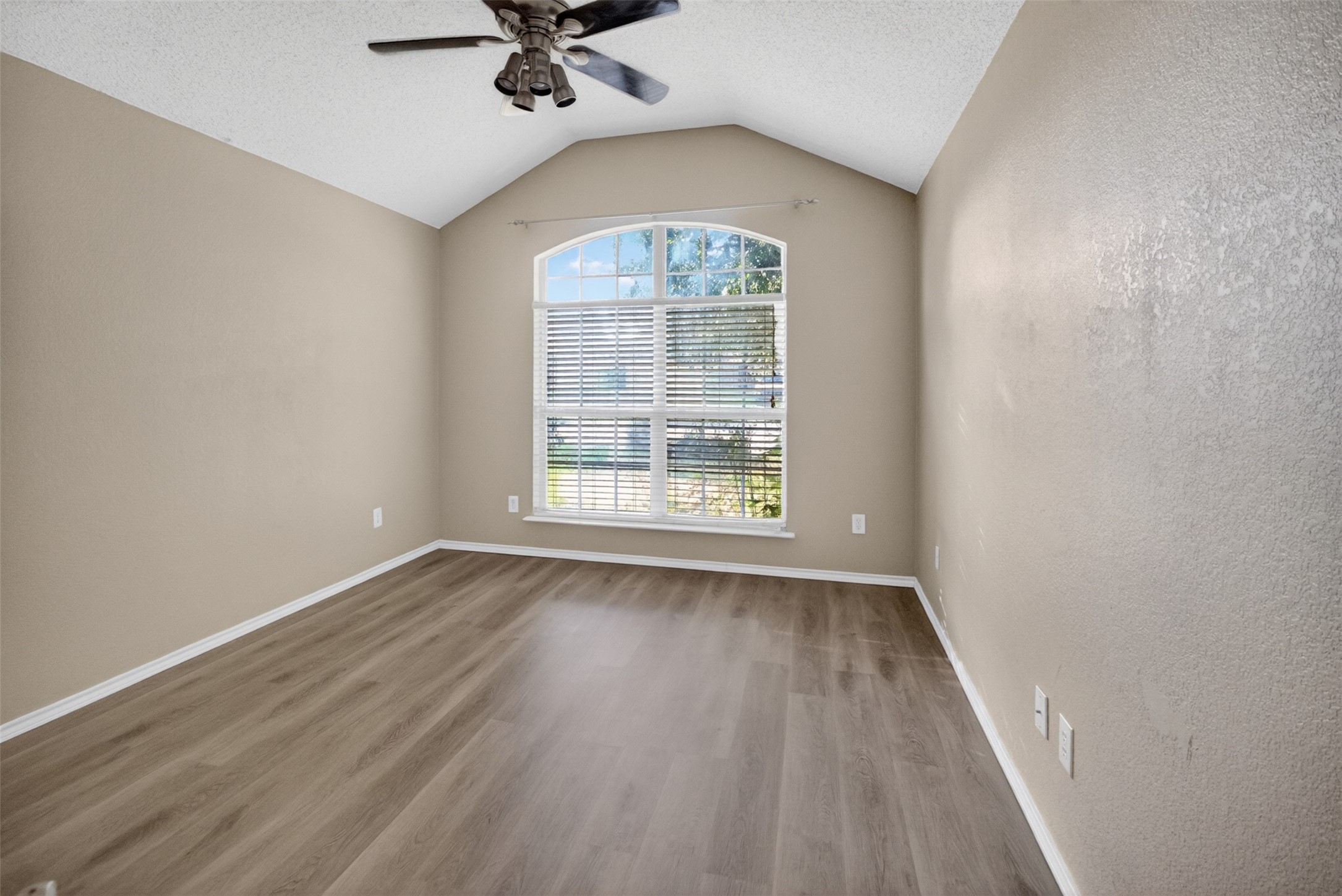 1105 Hidden Glade Drive Mansfield TX 76063