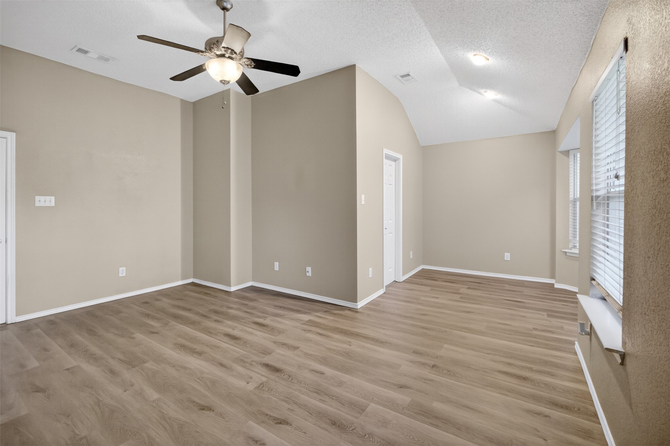 1105 Hidden Glade Drive Mansfield TX 76063