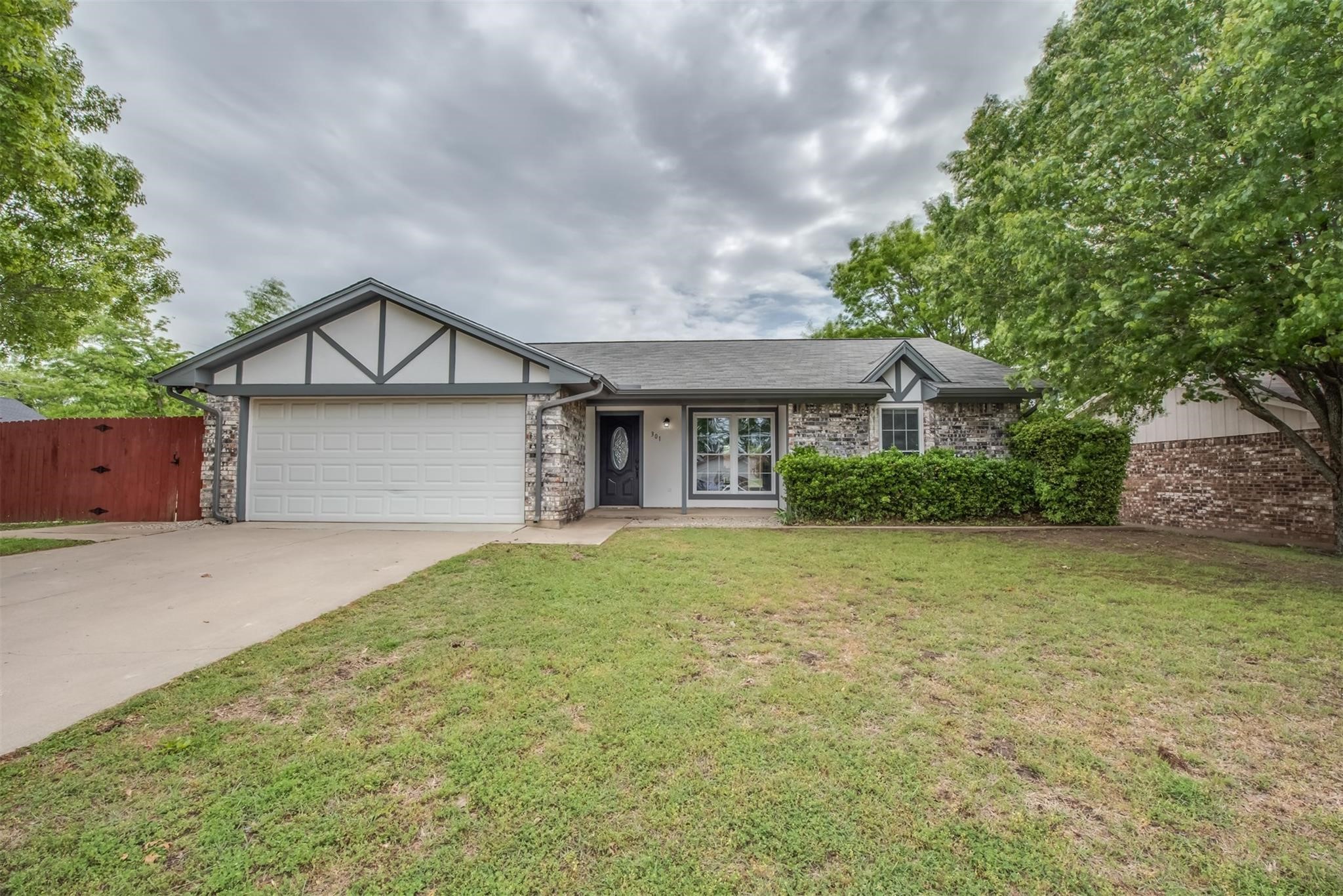 301 Cherry Street Weatherford TX 76086