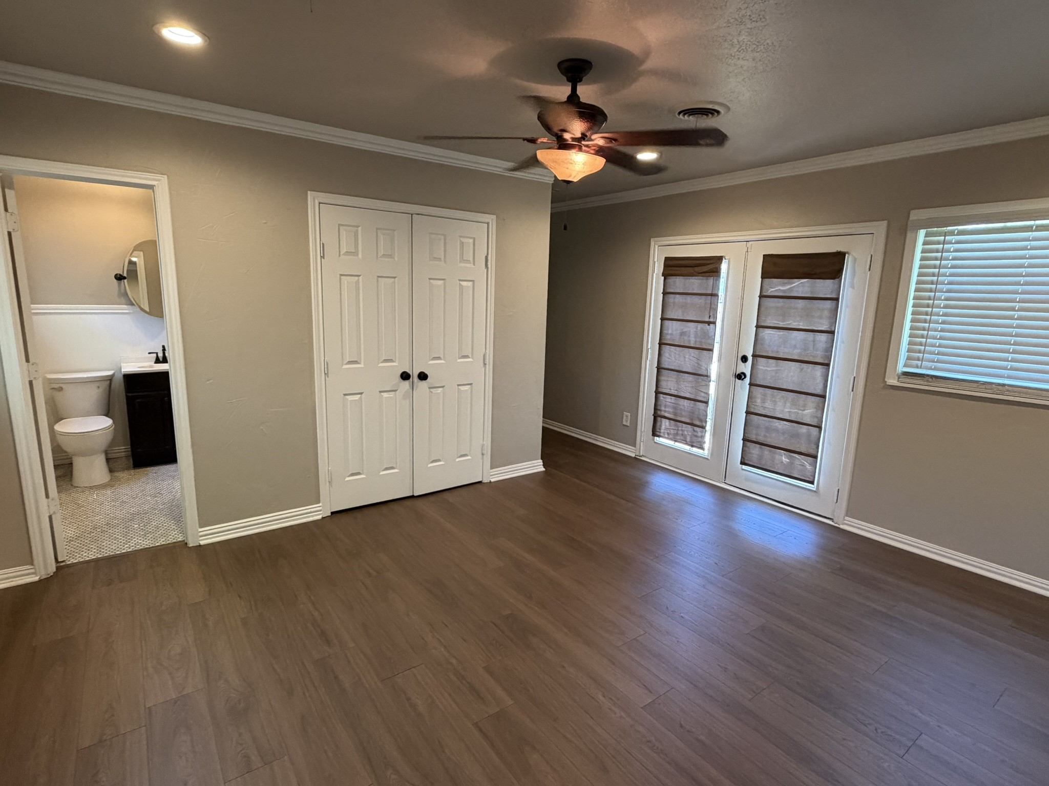 4332 Calmont Avenue Fort Worth TX 76107