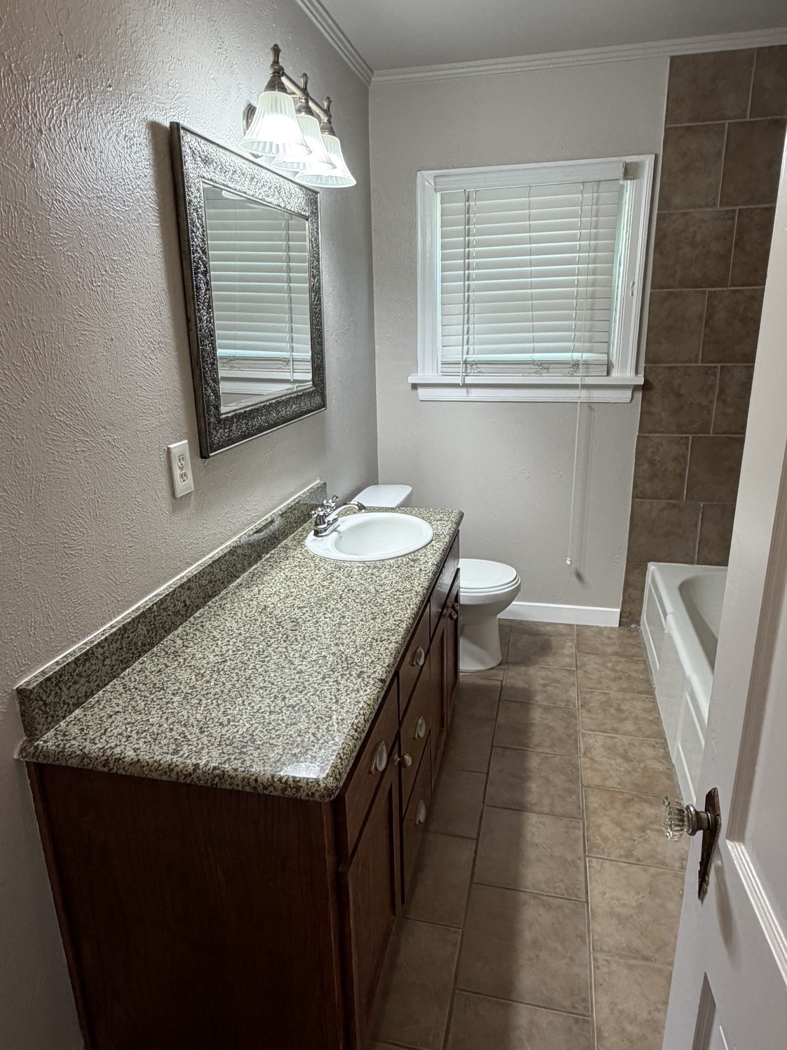 4332 Calmont Avenue Fort Worth TX 76107