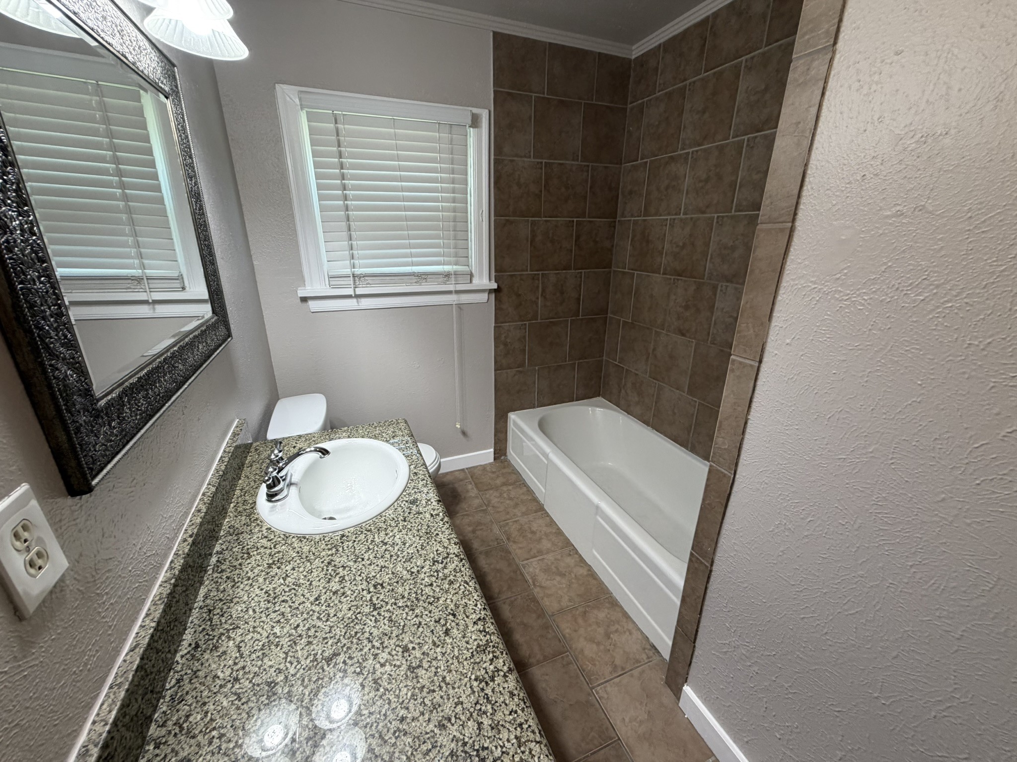 4332 Calmont Avenue Fort Worth TX 76107