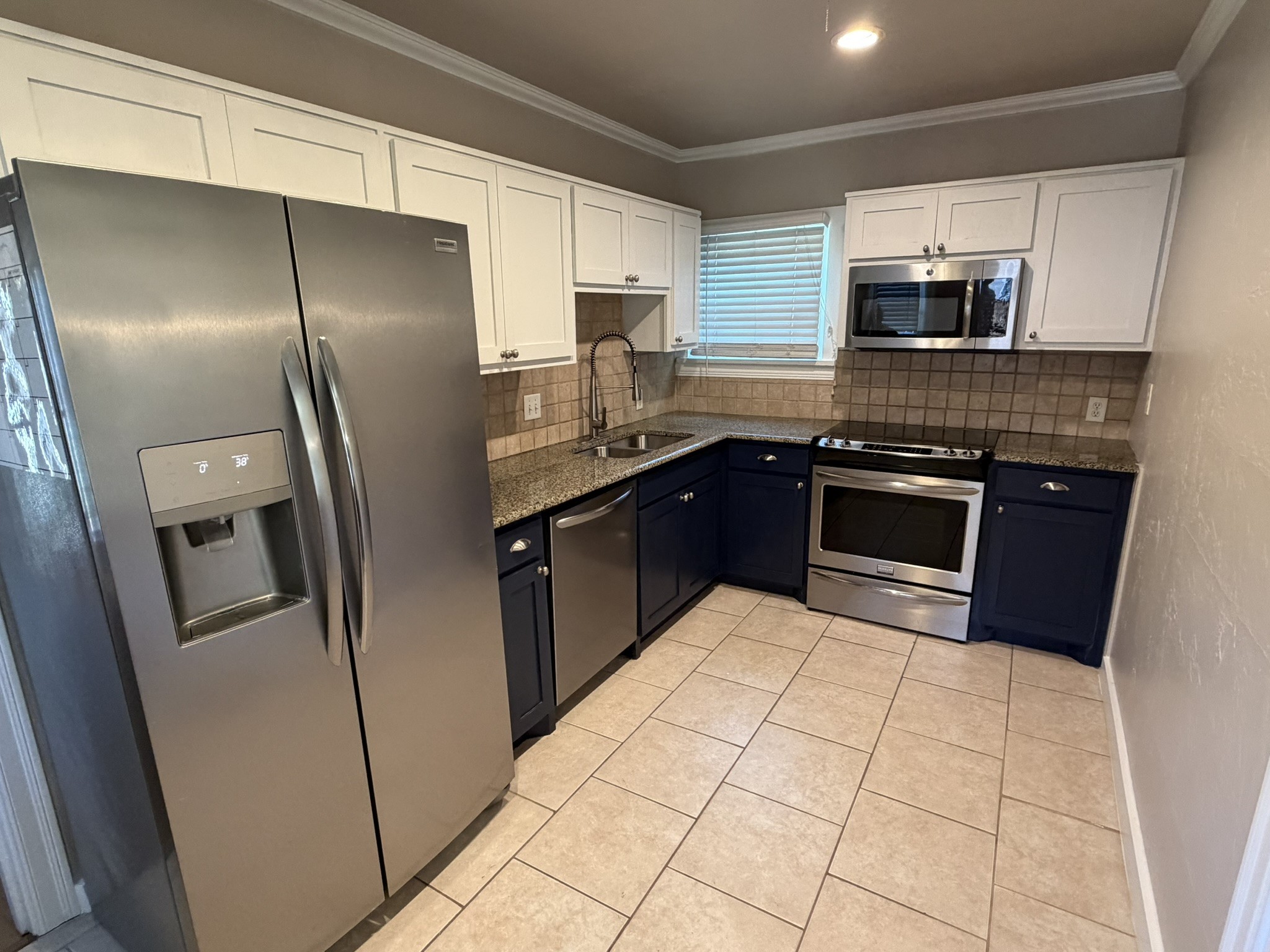 4332 Calmont Avenue Fort Worth TX 76107