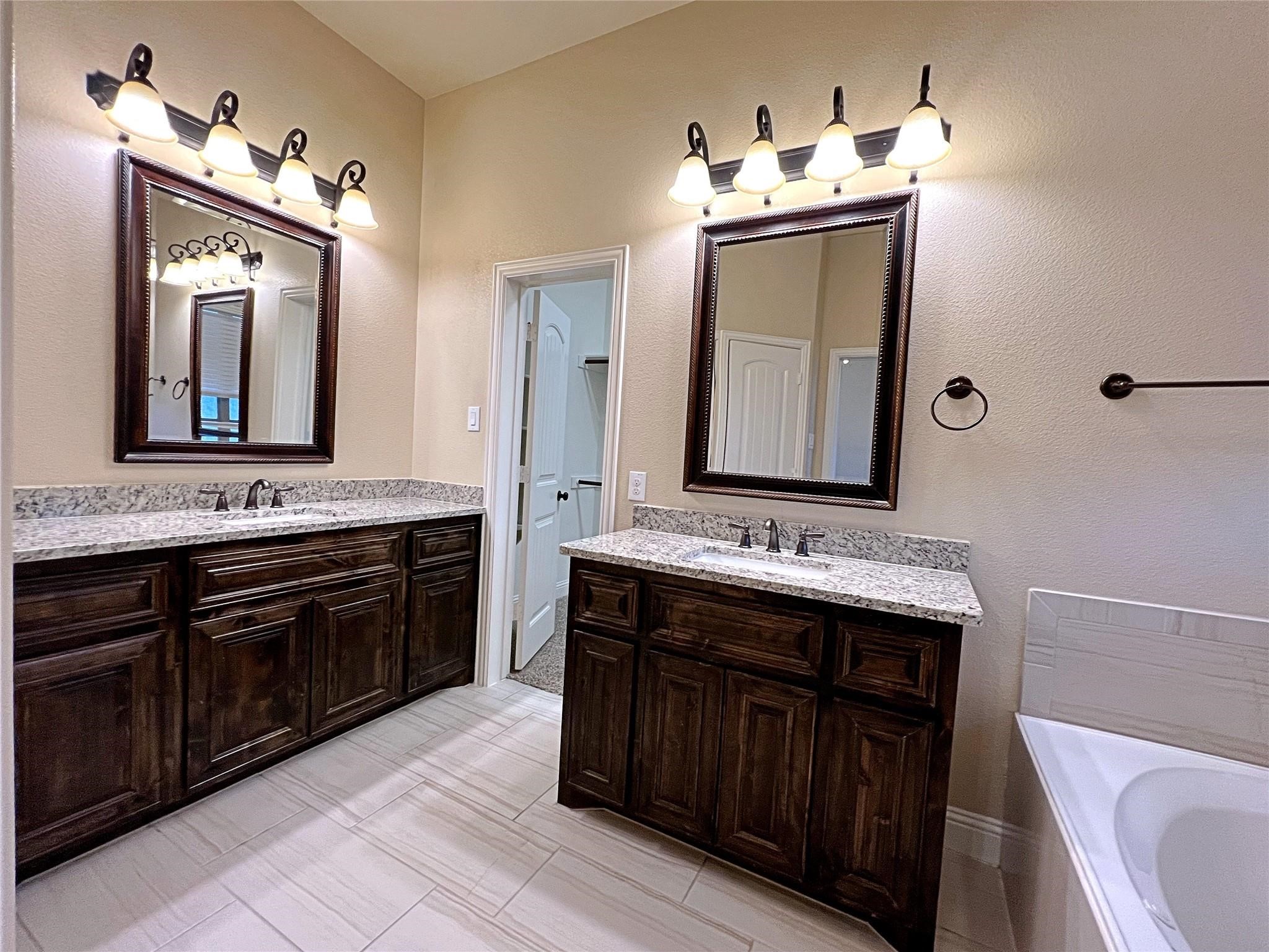 2824 Country Church Road Mckinney TX 75071