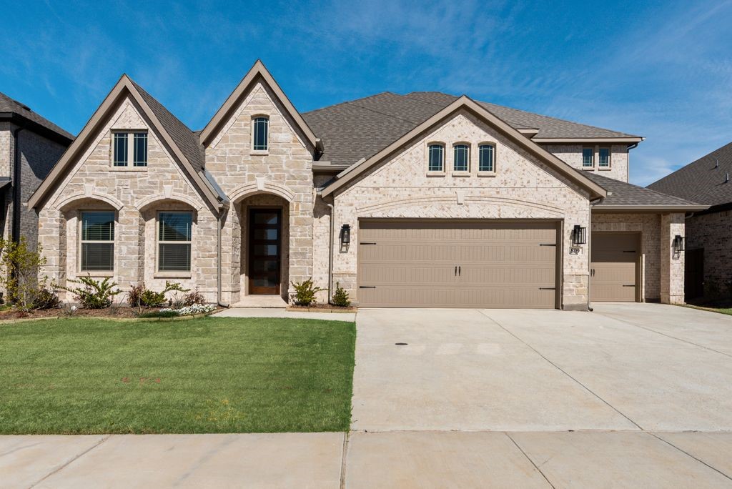 809 Turnbull Avenue Justin TX 76247