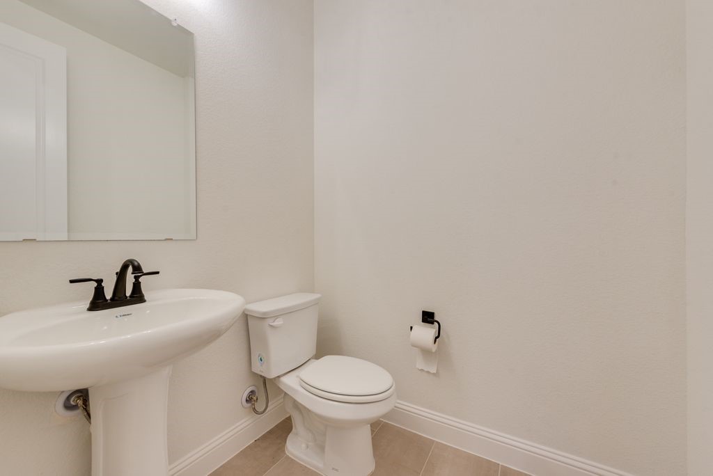 809 Turnbull Avenue Justin TX 76247