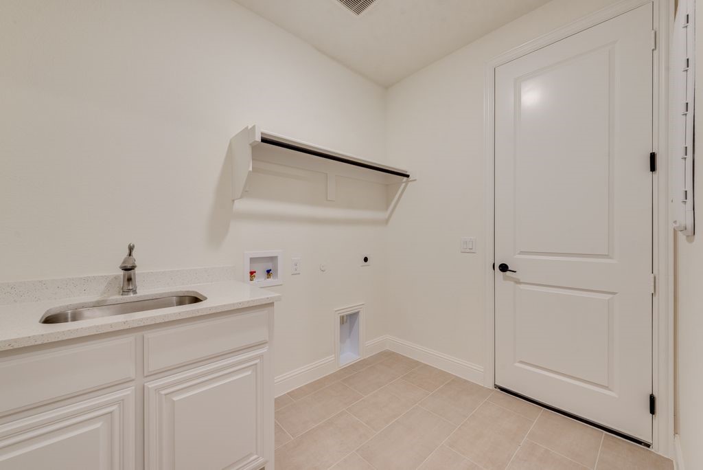 809 Turnbull Avenue Justin TX 76247