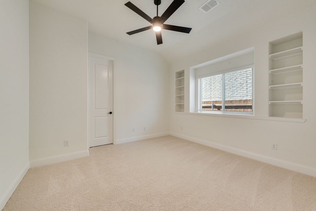 809 Turnbull Avenue Justin TX 76247
