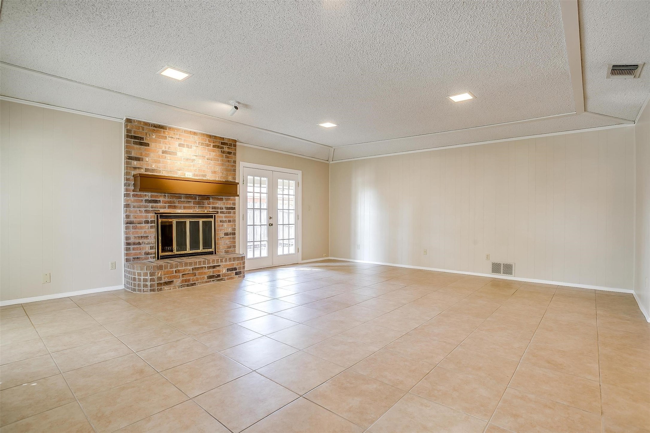 4860 Ledgestone Court Fort Worth TX 76132