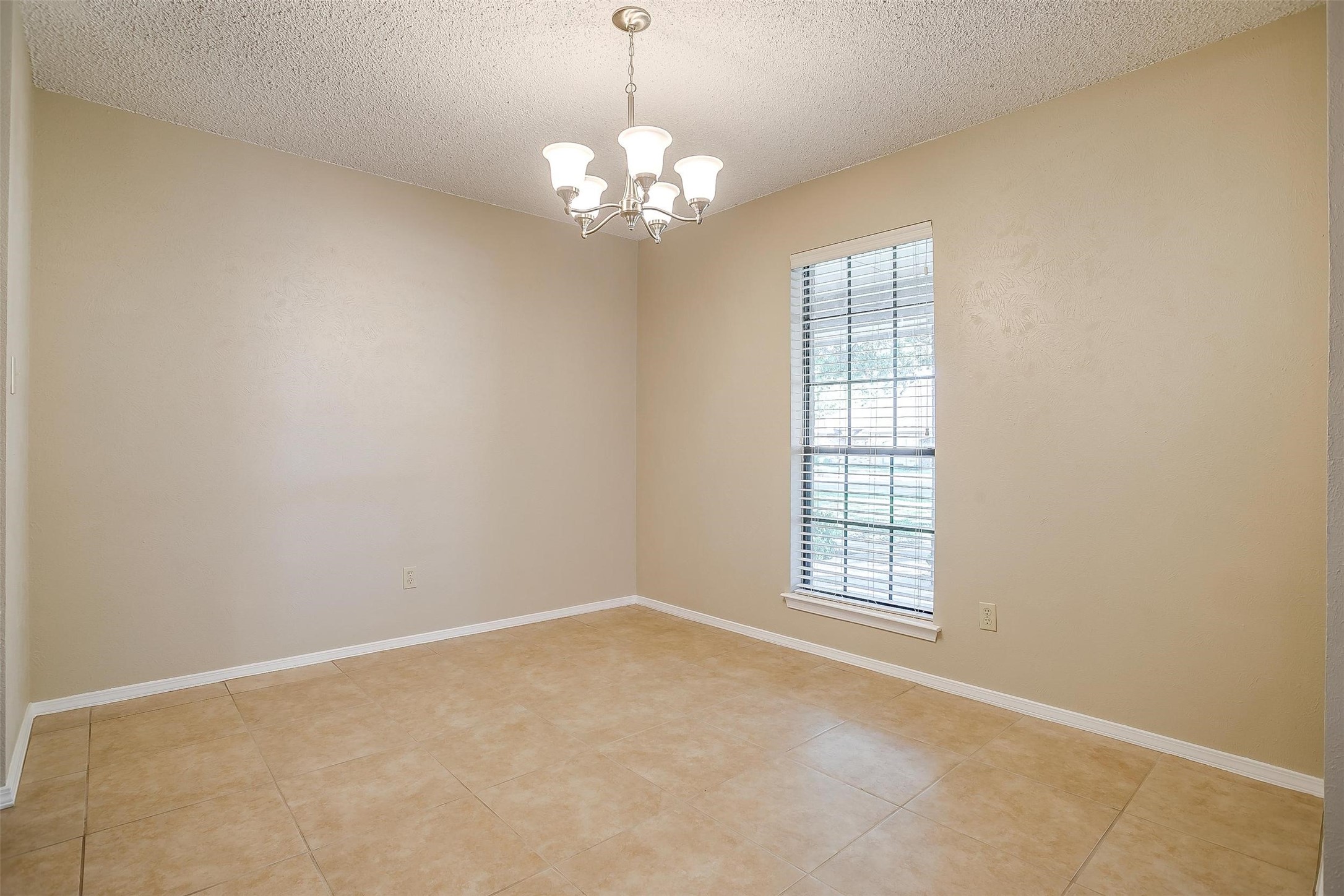4860 Ledgestone Court Fort Worth TX 76132